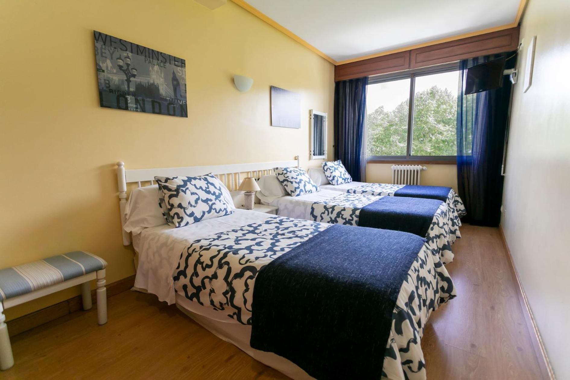 Triple Room
