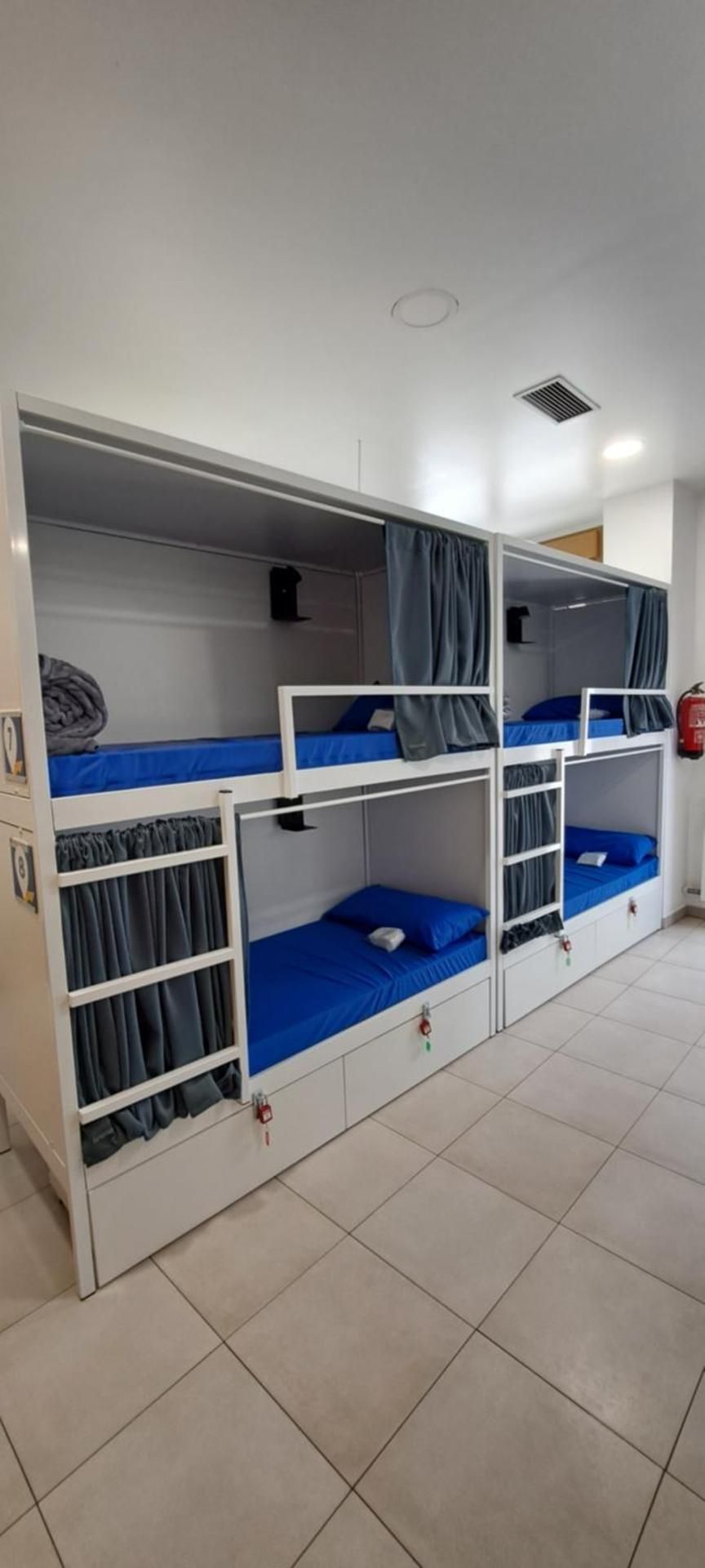 Bunk Bed in Mixed Dormitory Room