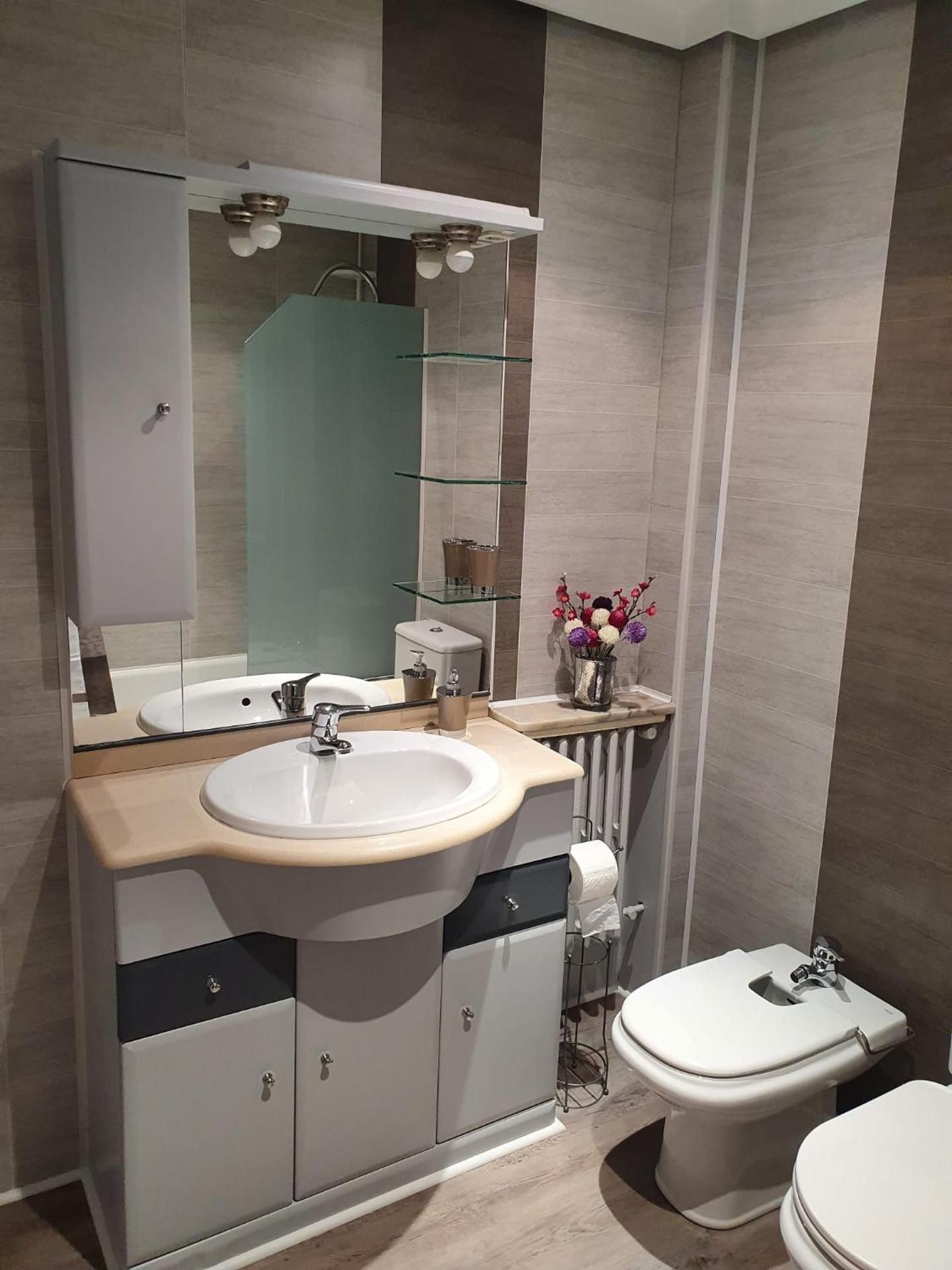 Twin Room with Private Bathroom