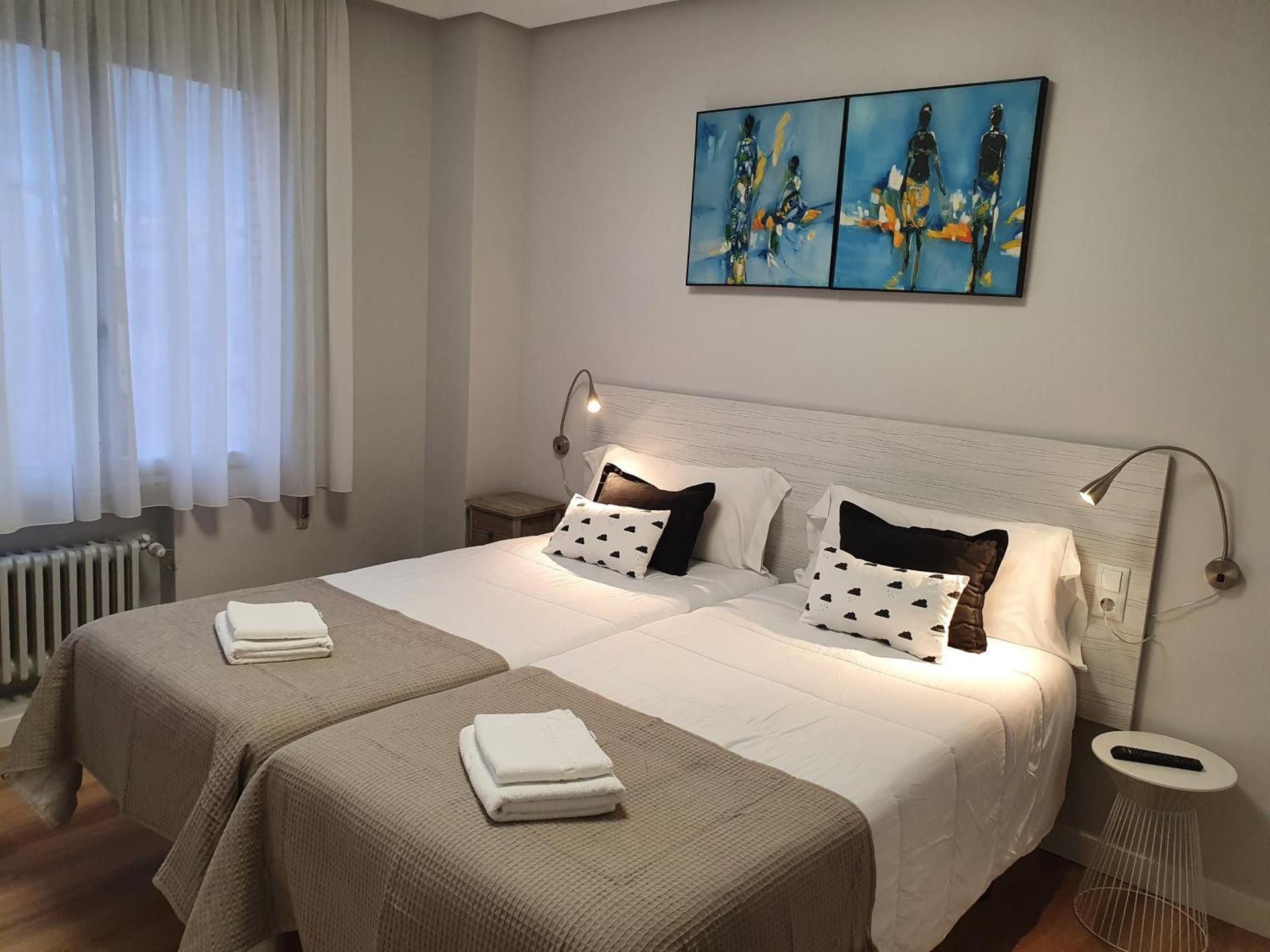 Twin Room with Shared Bathroom