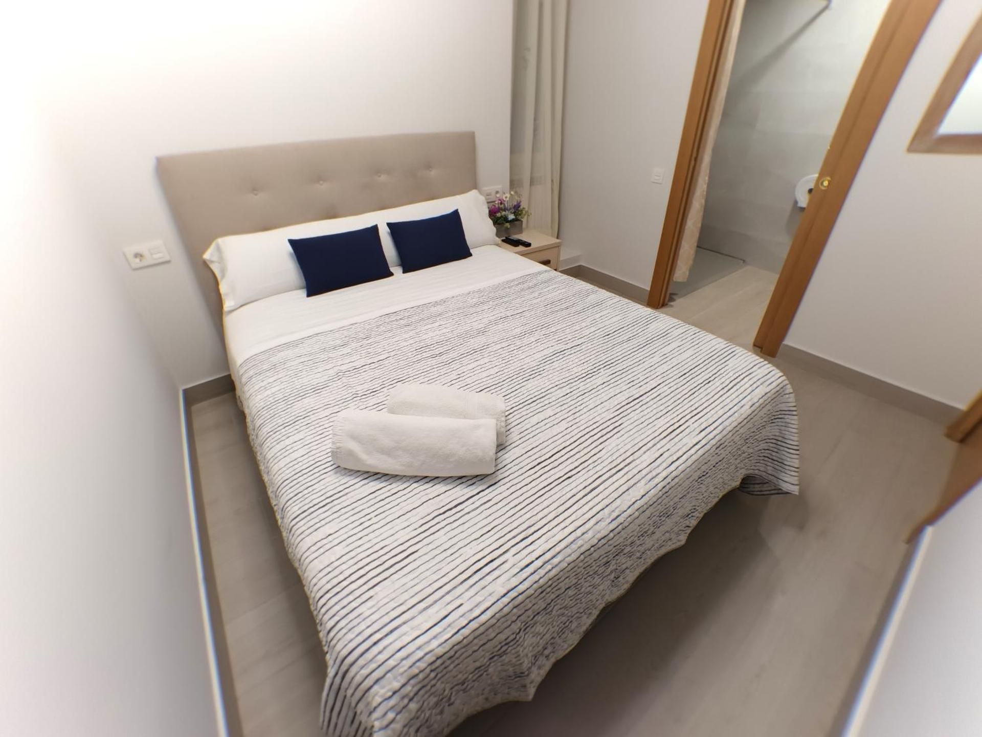 Queen Room - Disability Access
