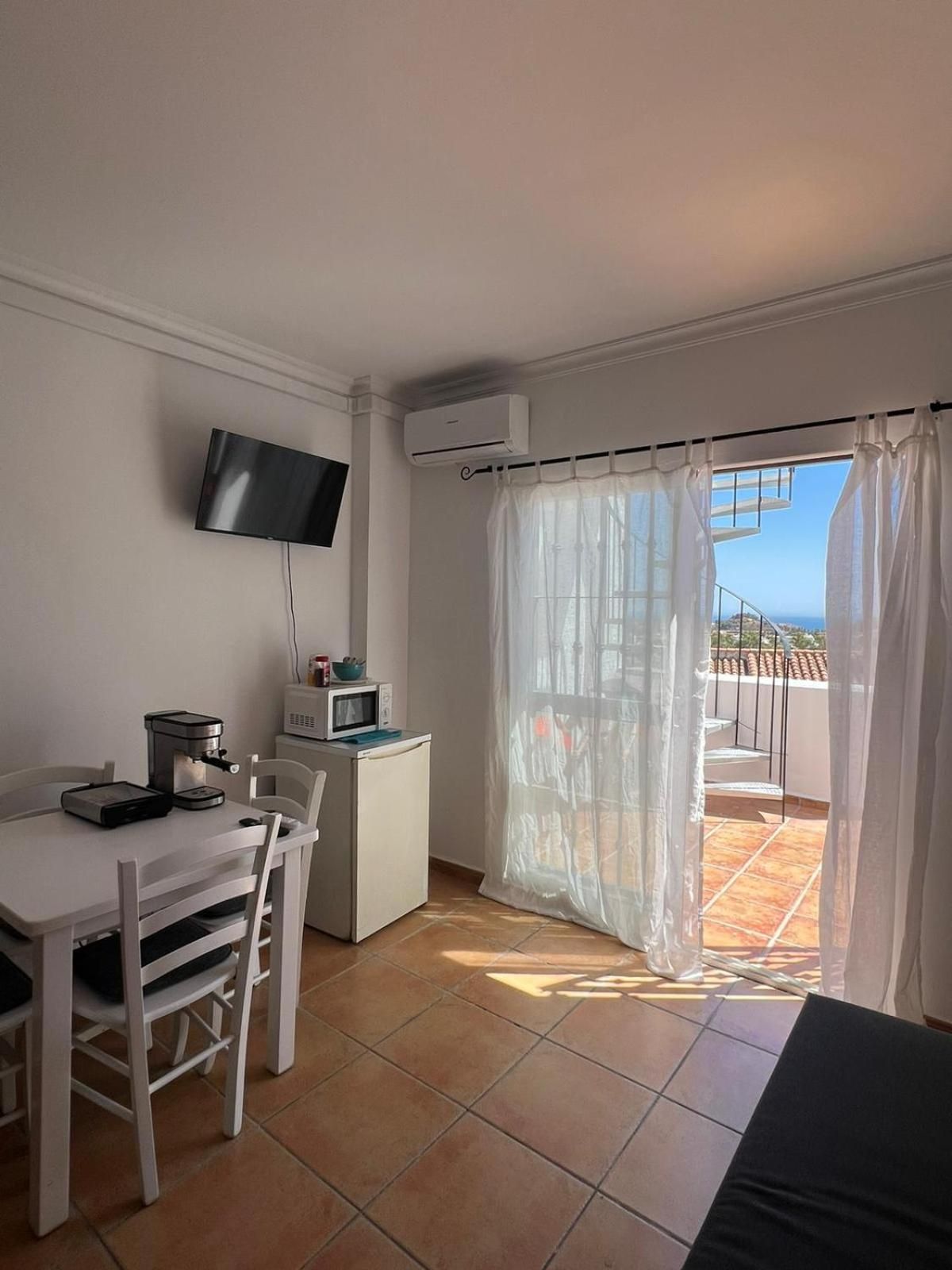 Sultan Costa Quadruple Room with Bath 3