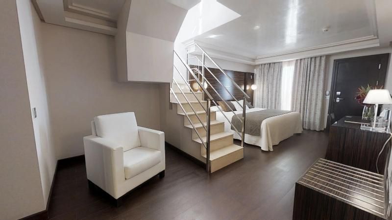 Vincci Selección Aleysa Duplex Suite for 2 Adults and 1 Child 3