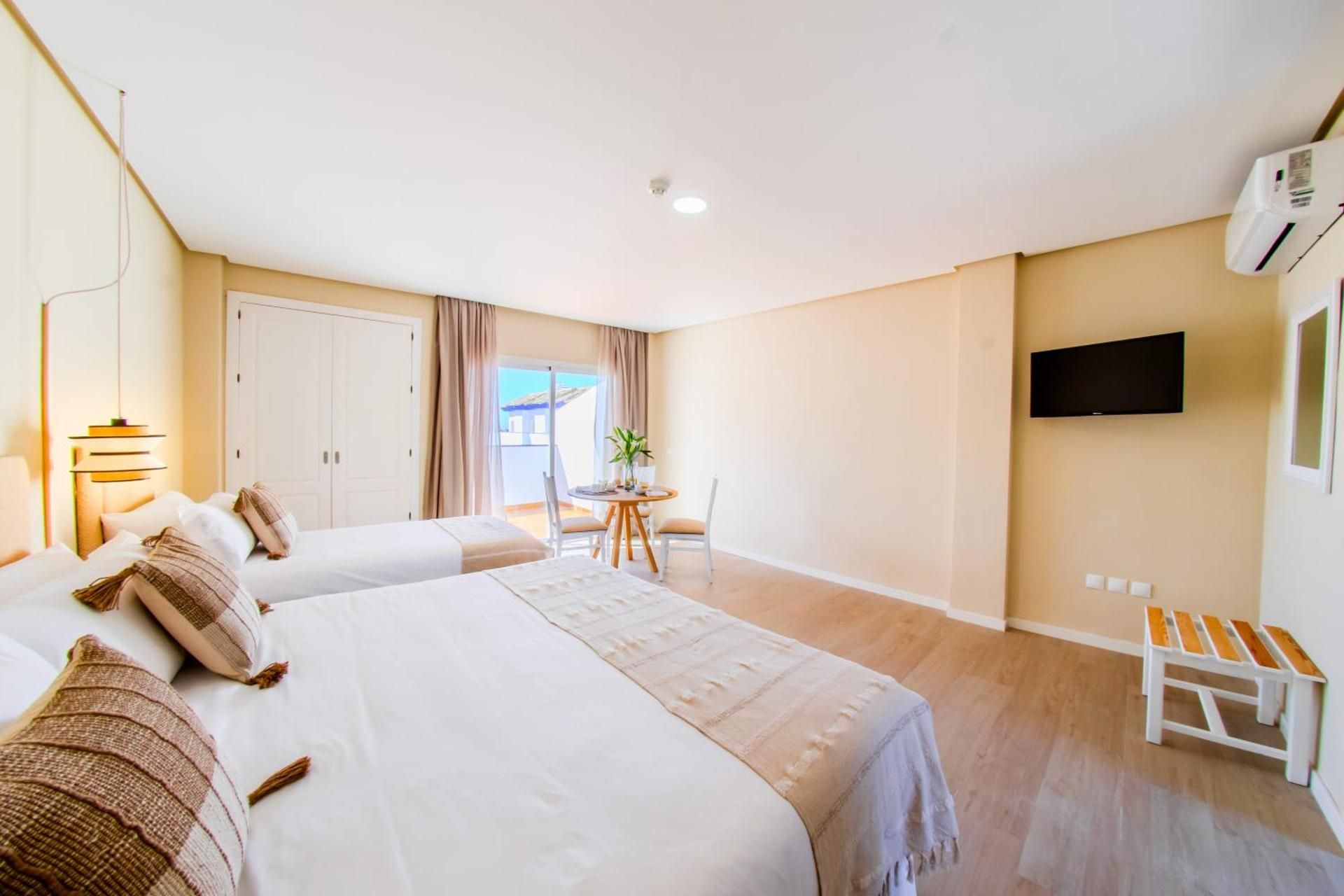 Standard Triple Studio