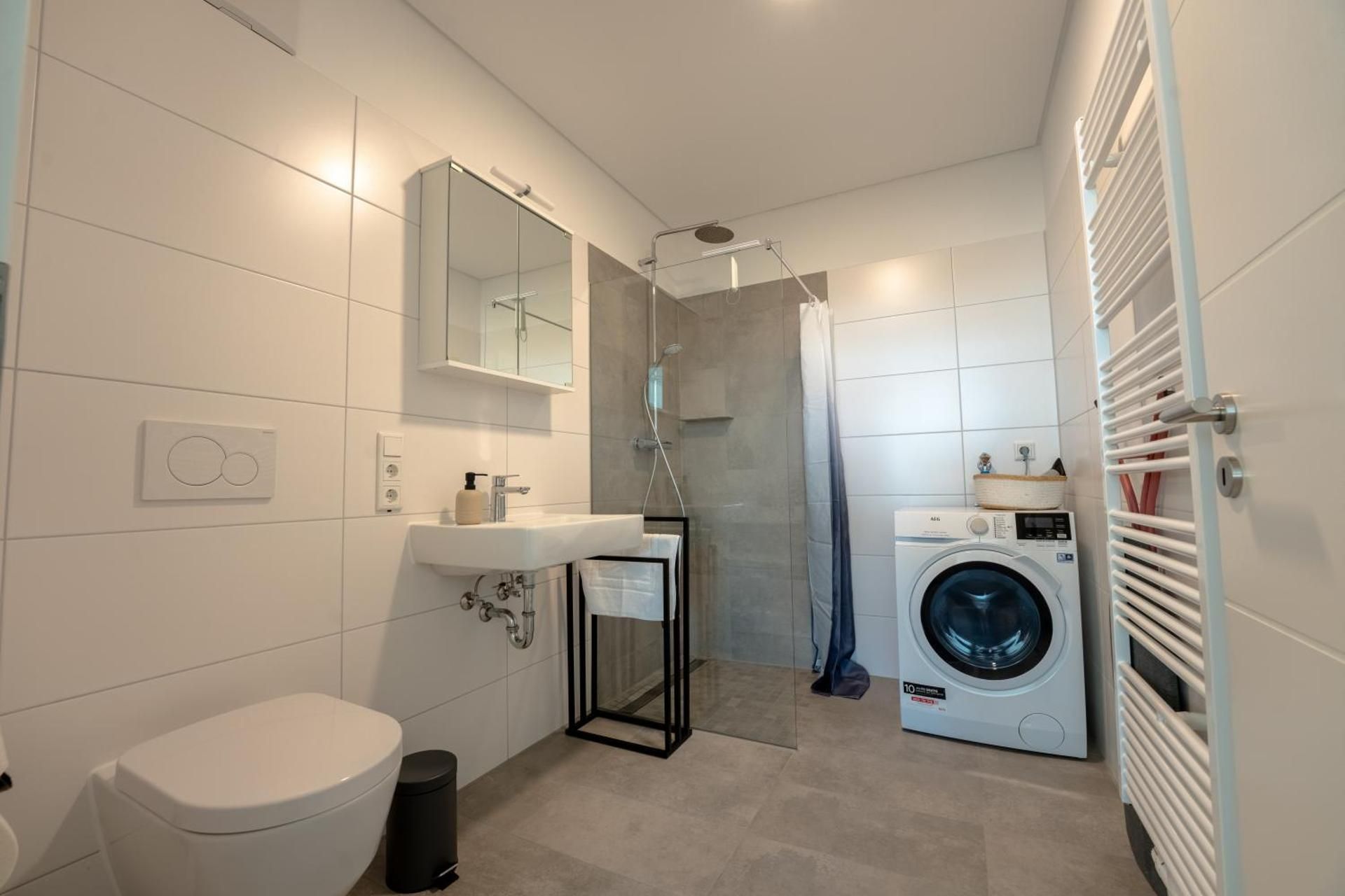 Two-Bedroom Deluxe Apartment with Balcony