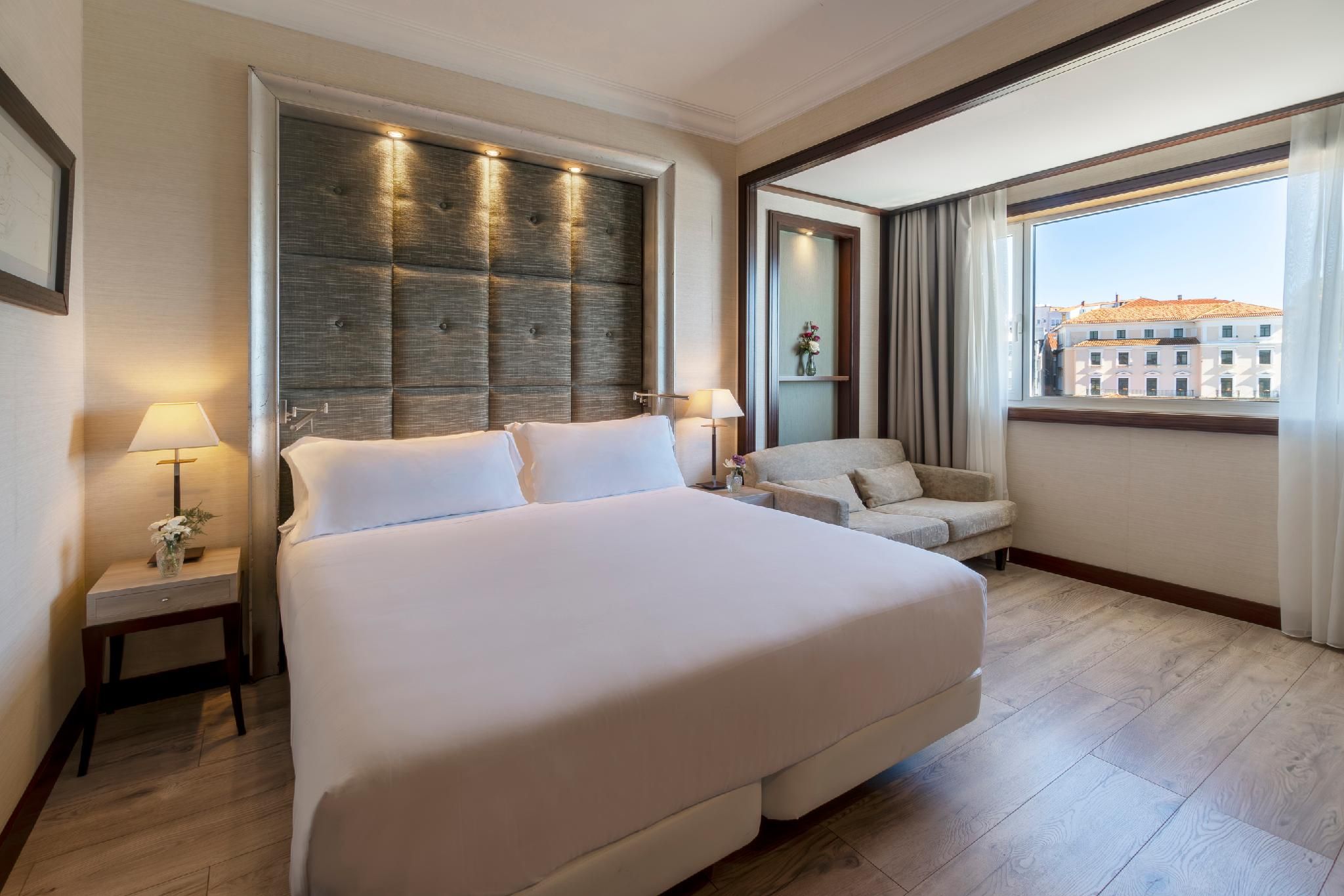 NH Collection A Coruna Finisterre Junior Suite Sea View