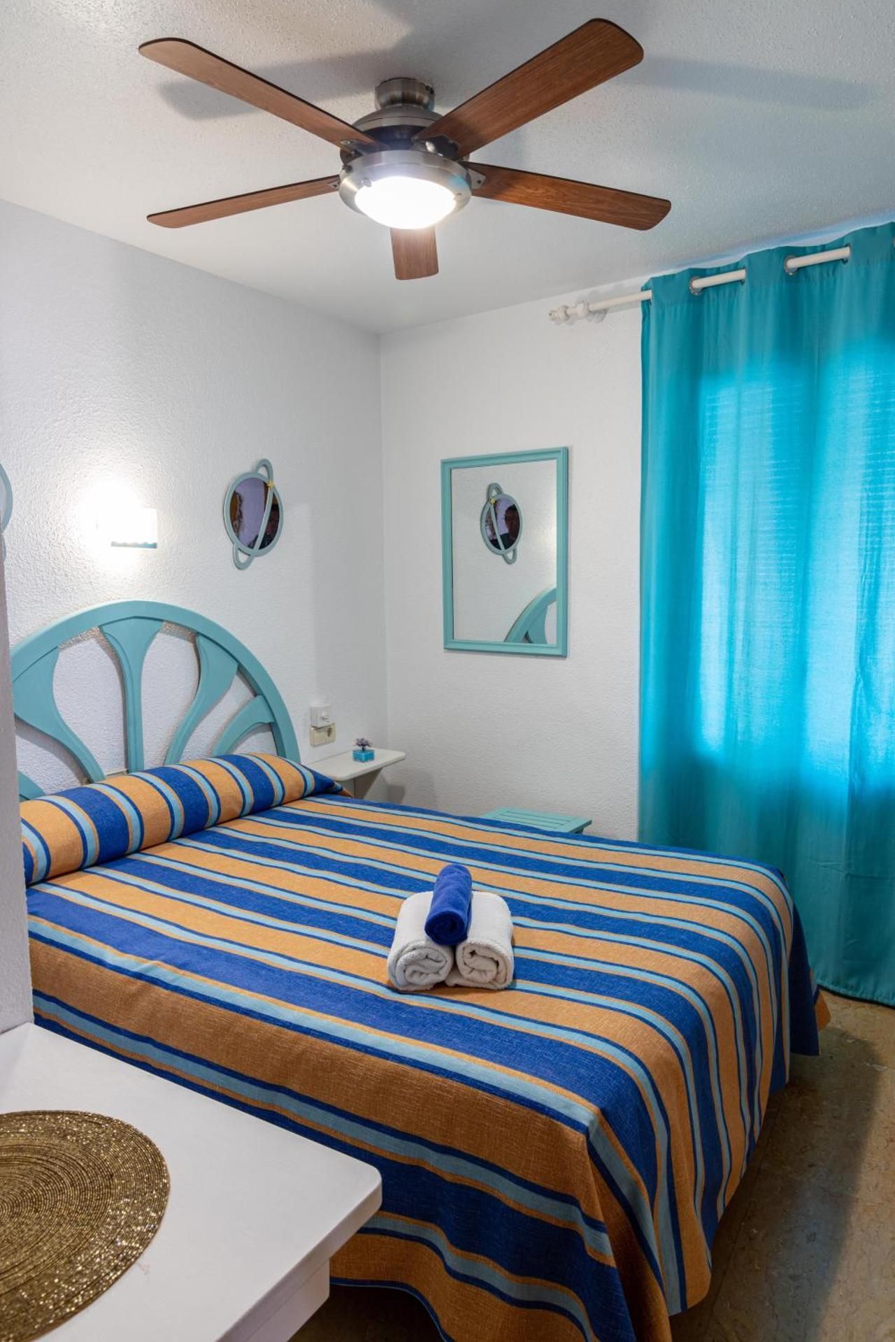 Double Room with Partial Sea View