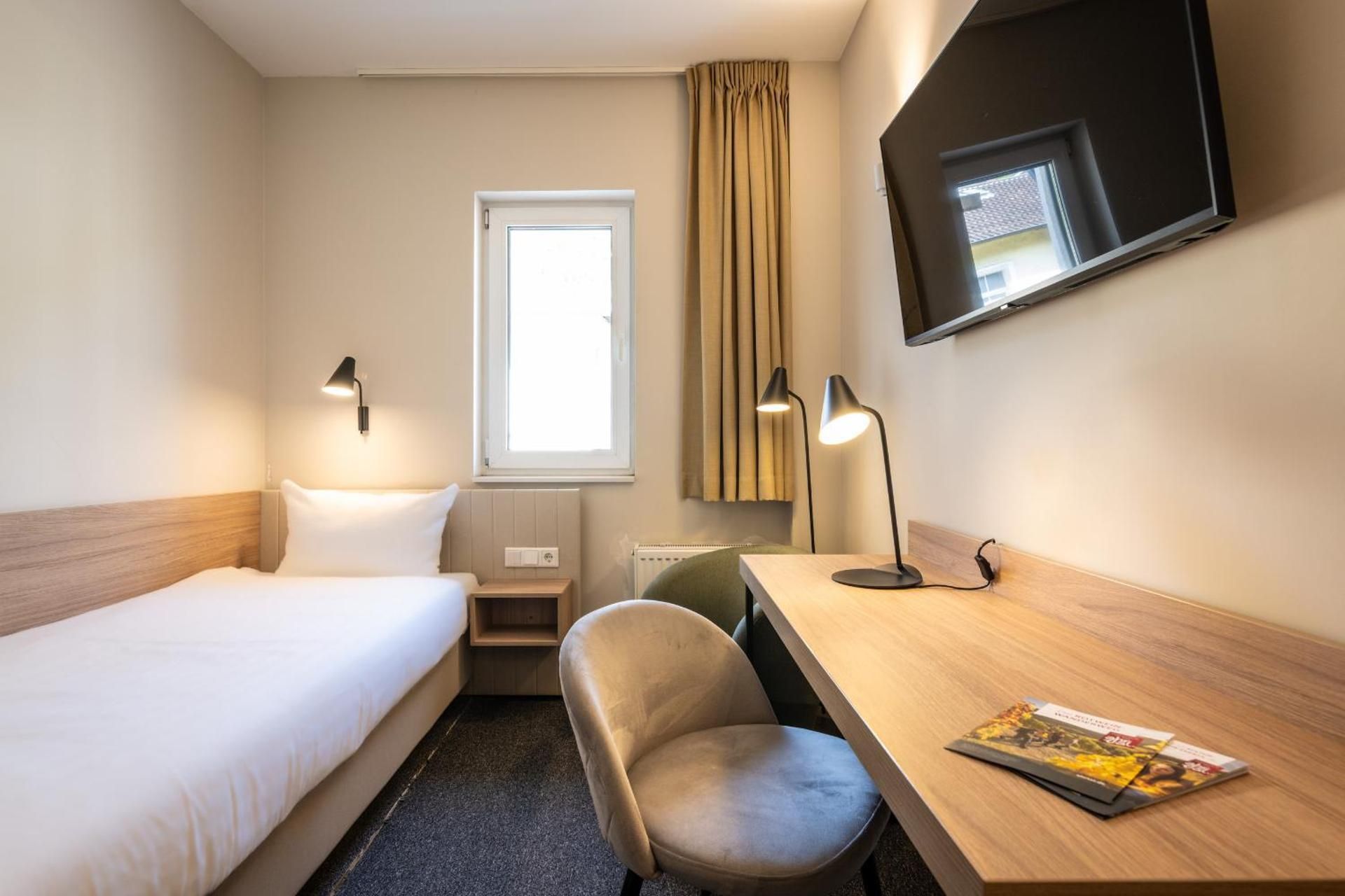 Economy Single Room