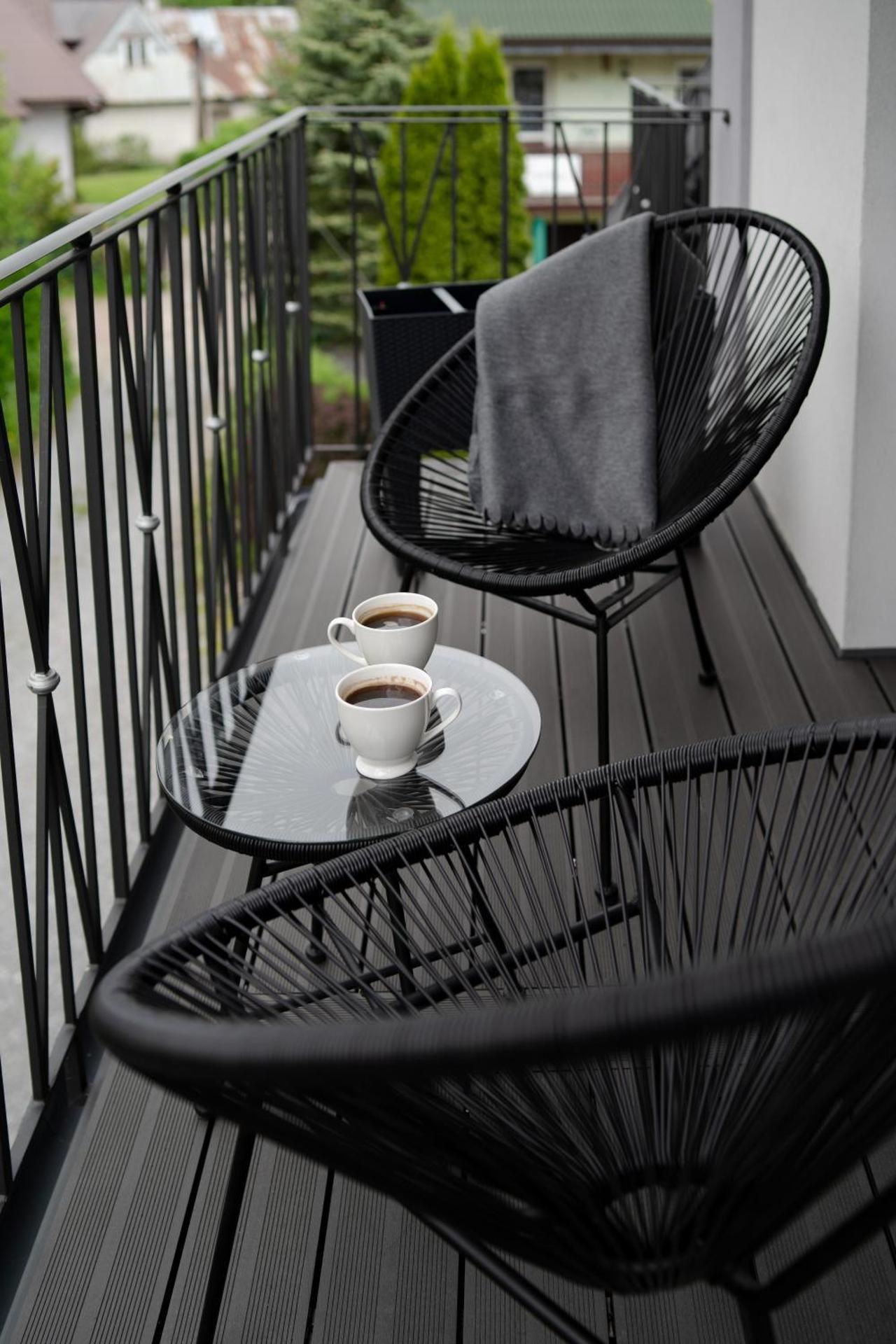 Studio Apartment with Balcony