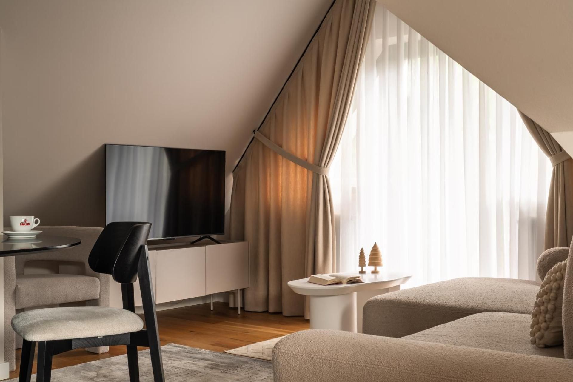 Family Two-Bedroom Apartment with View