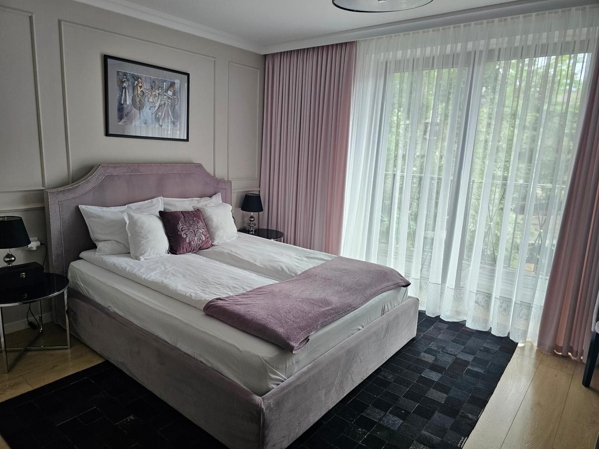 Studio Apartment with Balcony