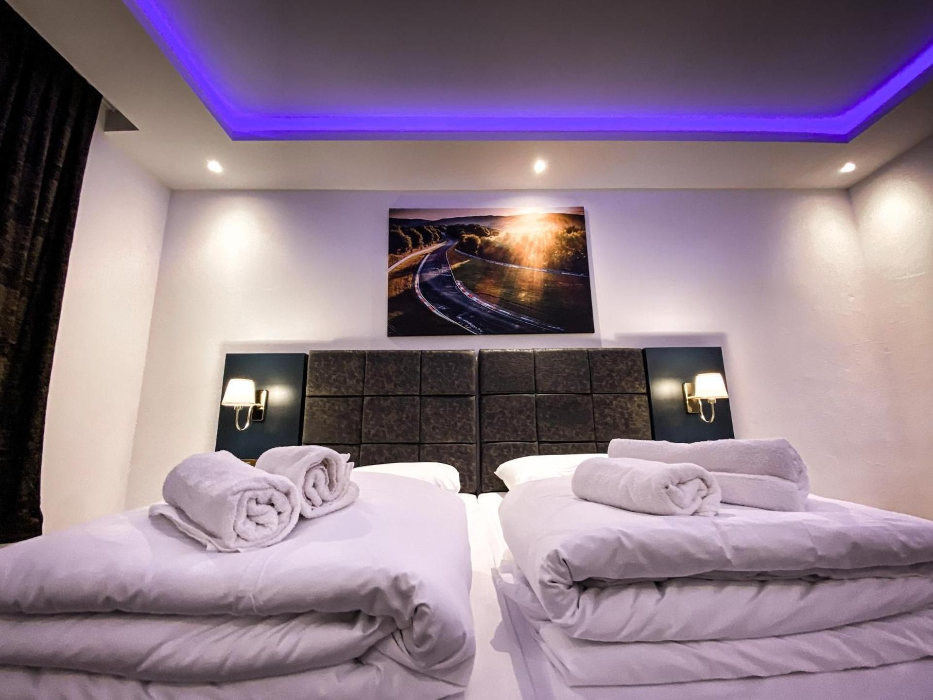 Double Room with Shared Bathroom
