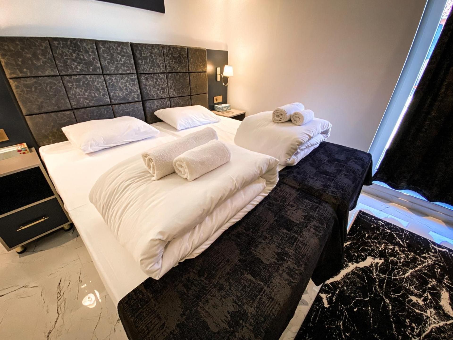 Triple Room with Shared Bathroom