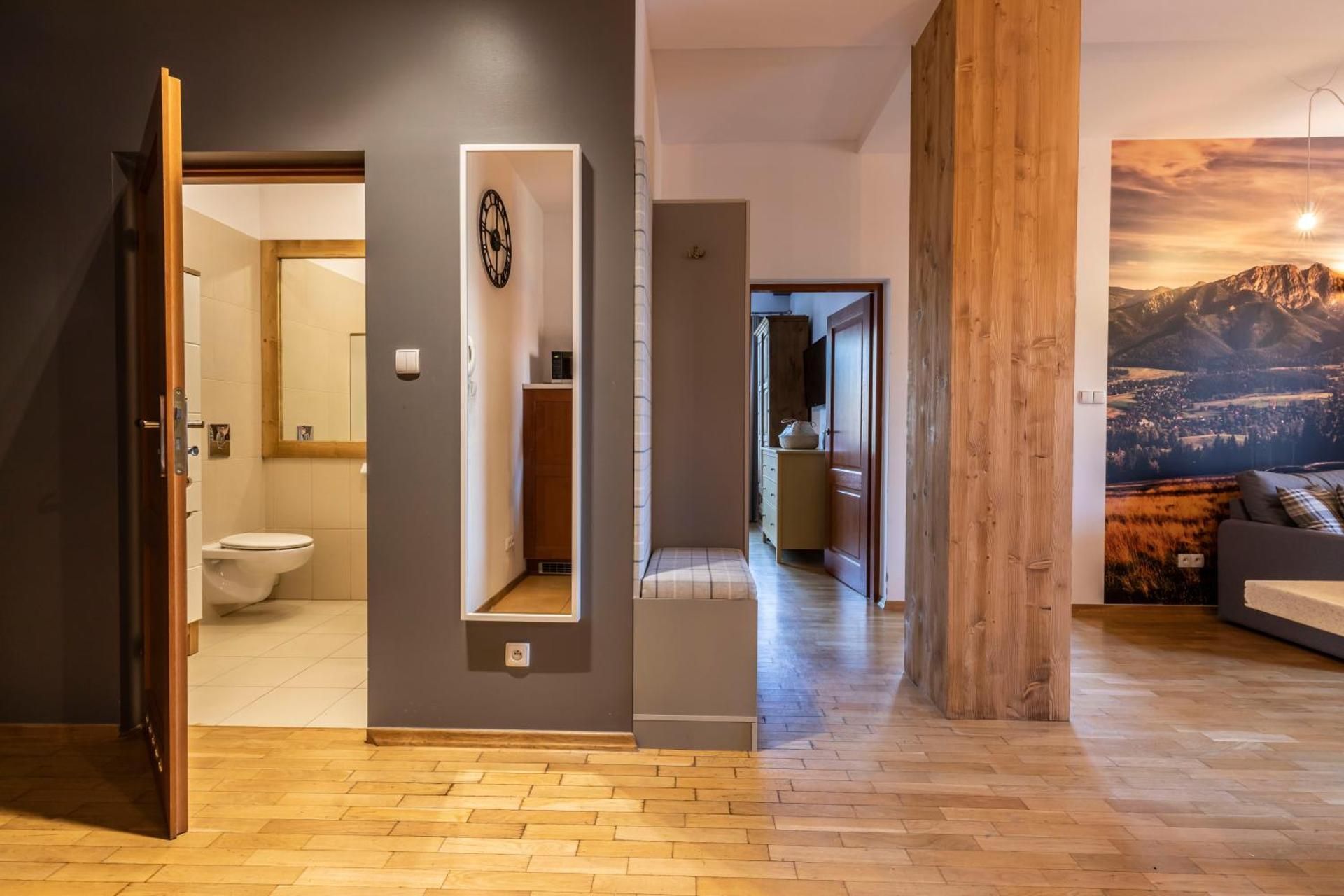Deluxe Apartment with Balcony nr 17