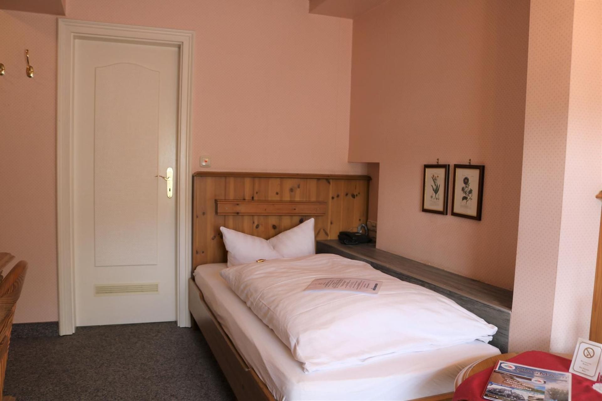 Standard Single Room with Shower