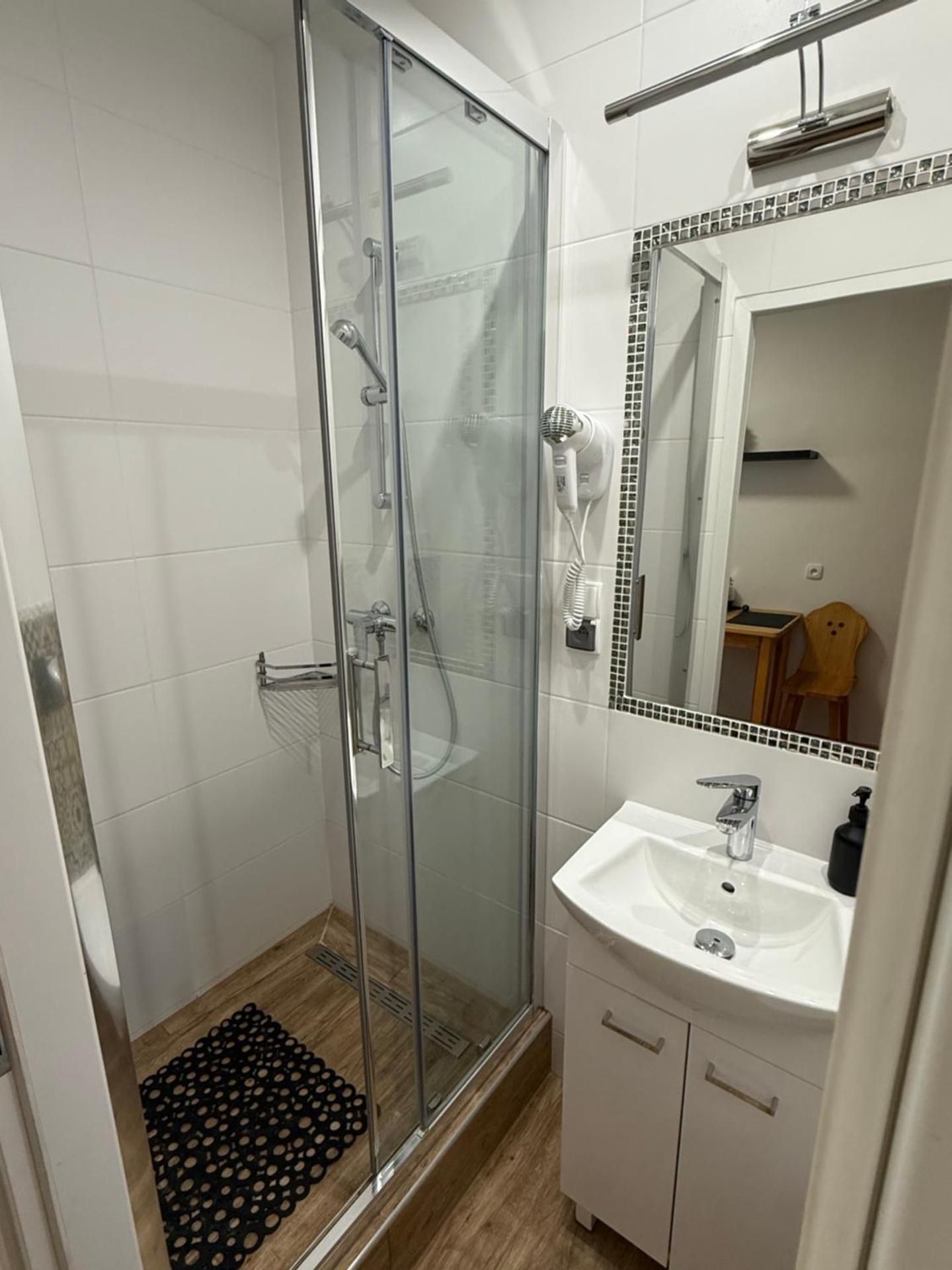 Double or Twin Room with Bathroom