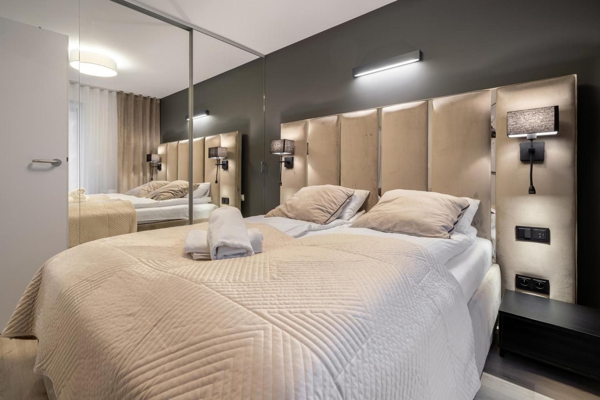 One-Bedroom Standard Apartment