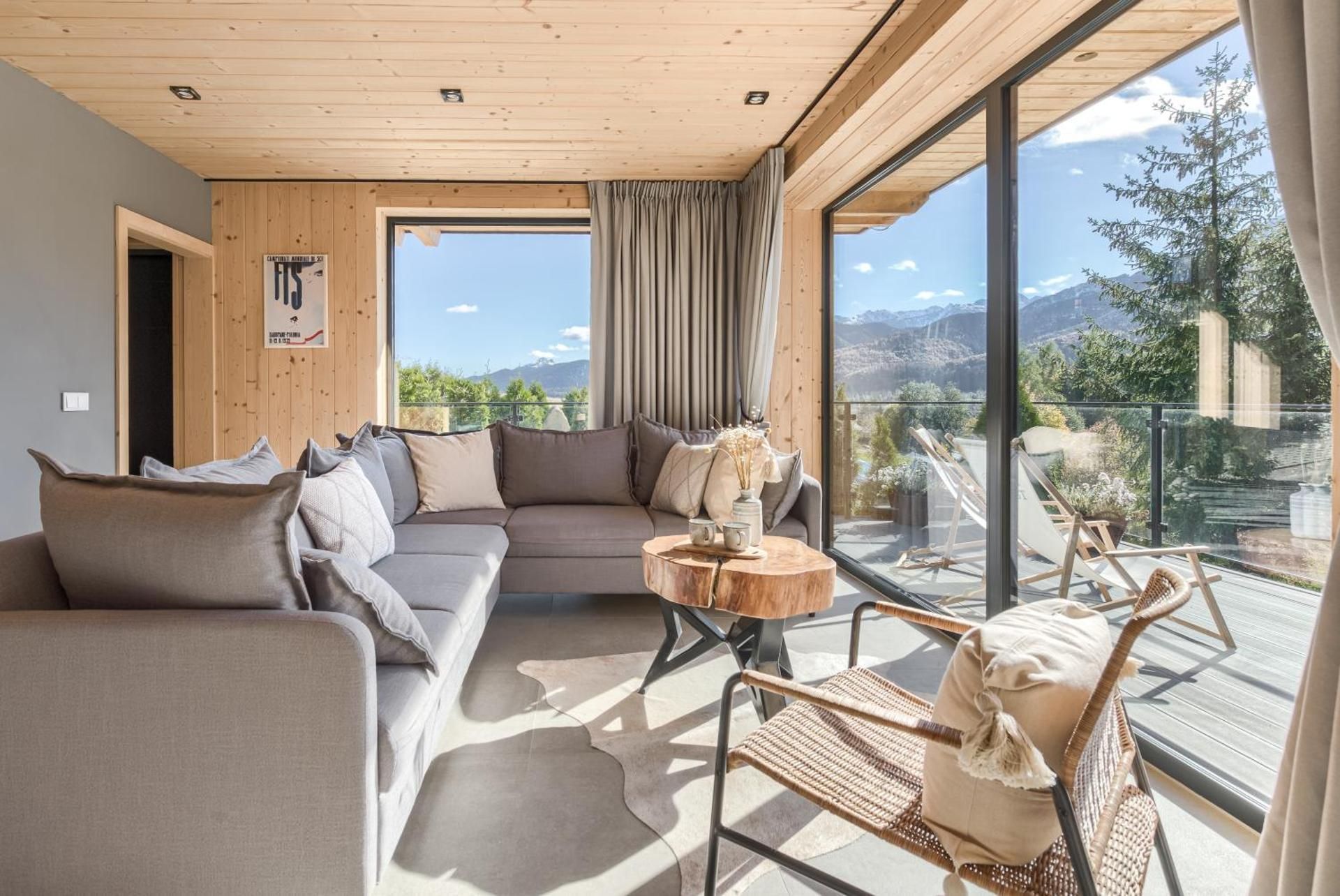 Deluxe Chalet with Jacuzzi and Mountain View nr 2