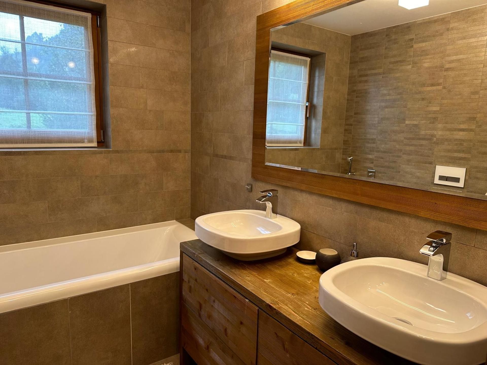 Apartment Executive with 3 Bedrooms
