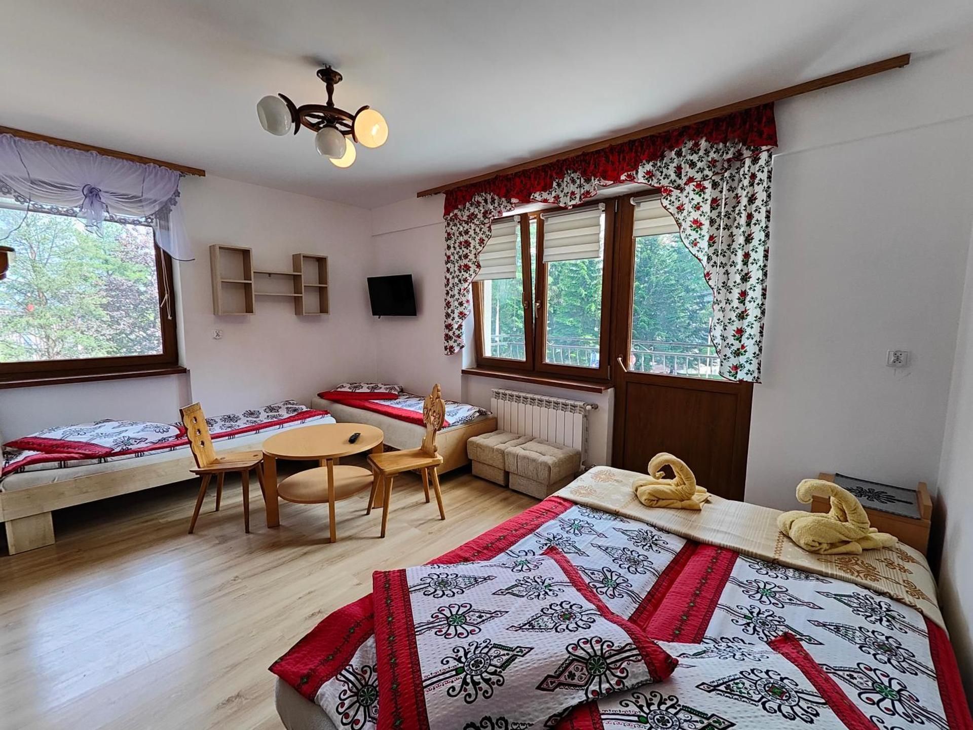 Family Room with Mountain View