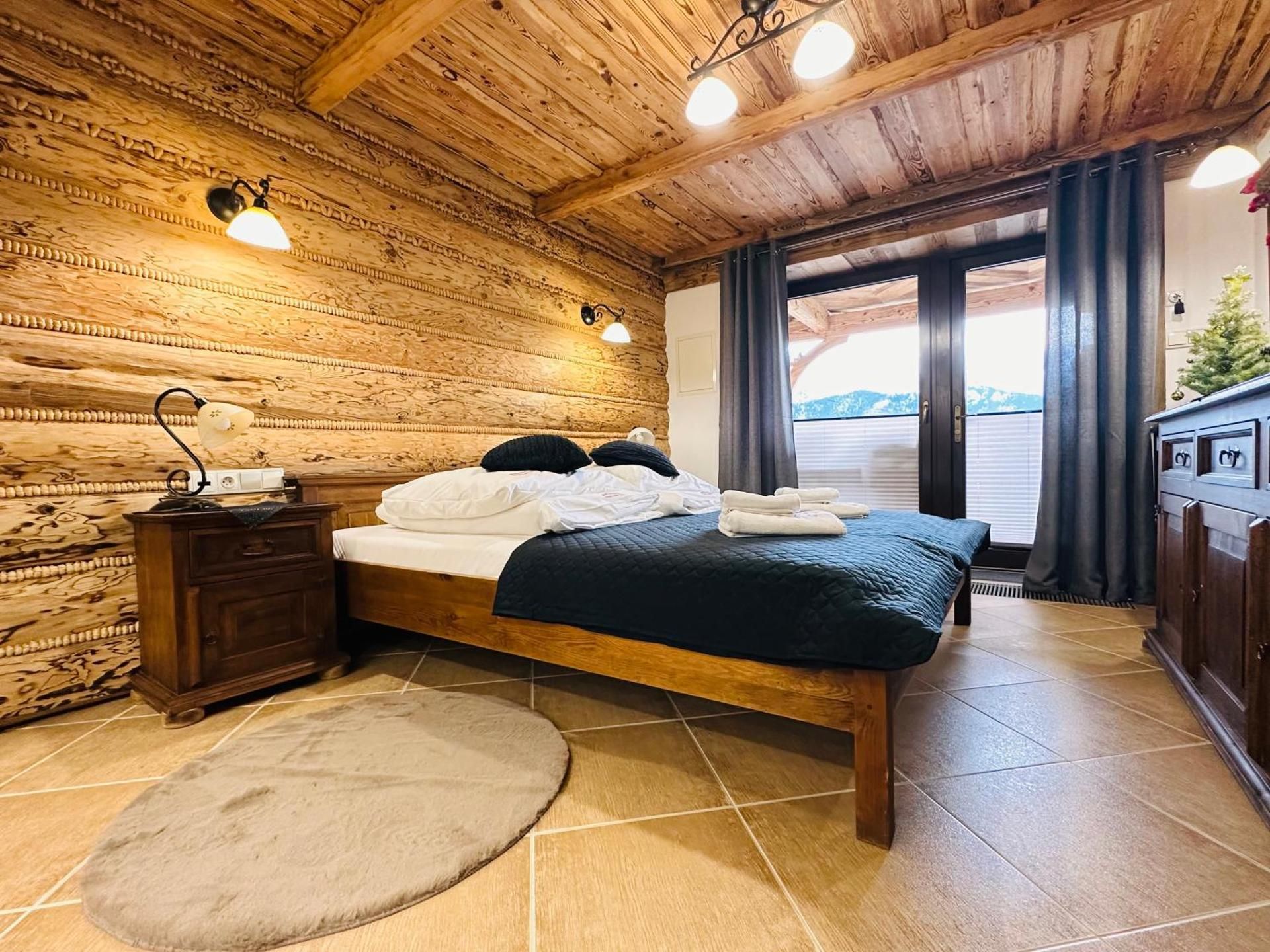 Junior Suite with Mountain View
