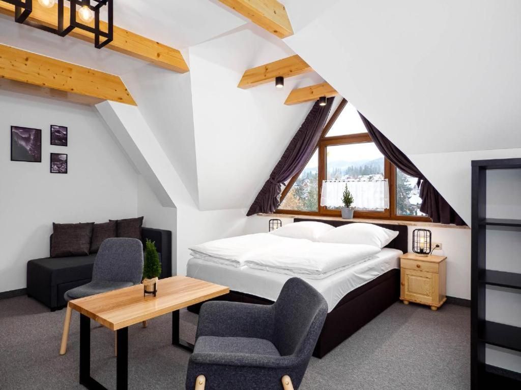 Triple Room with Mountain View
