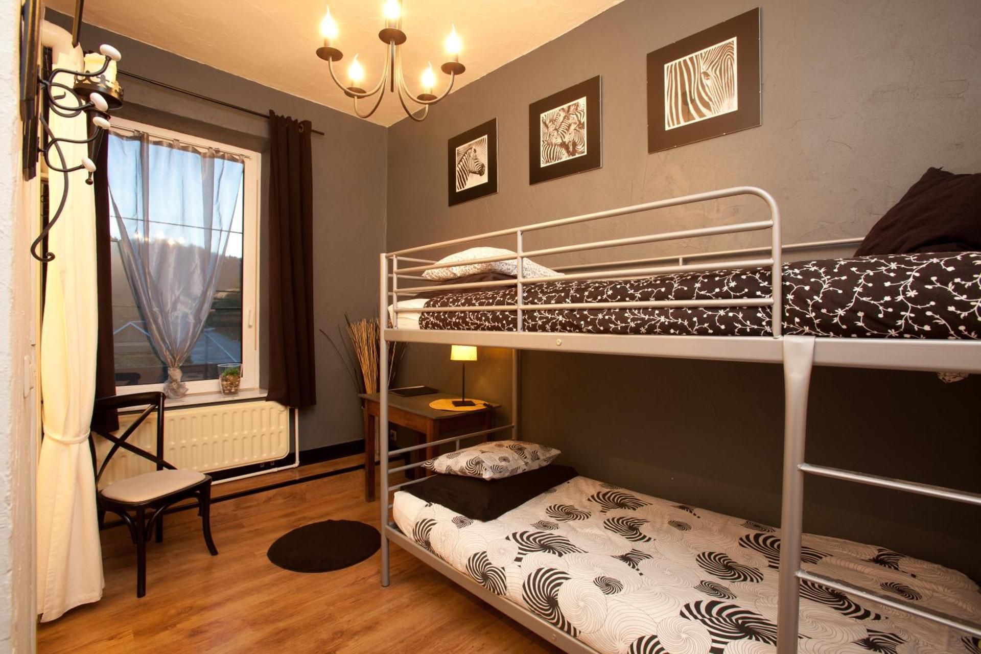  Bunk Bed Room