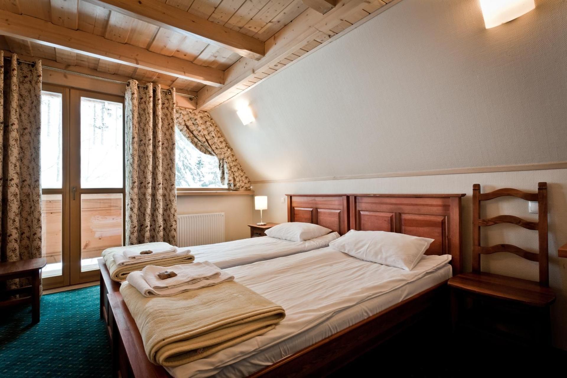 Studio (4 Adults)