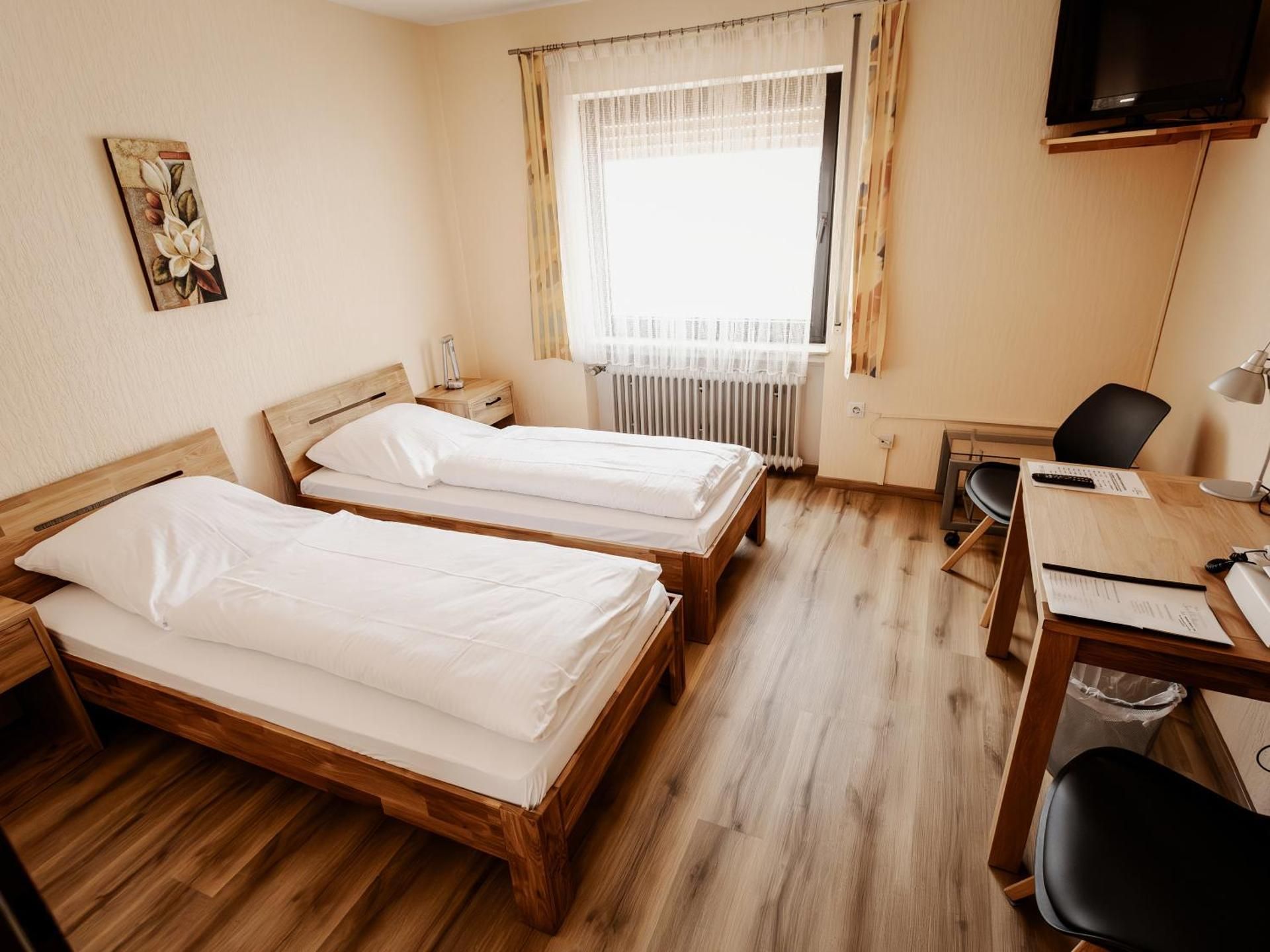Double Room (1 Adult)