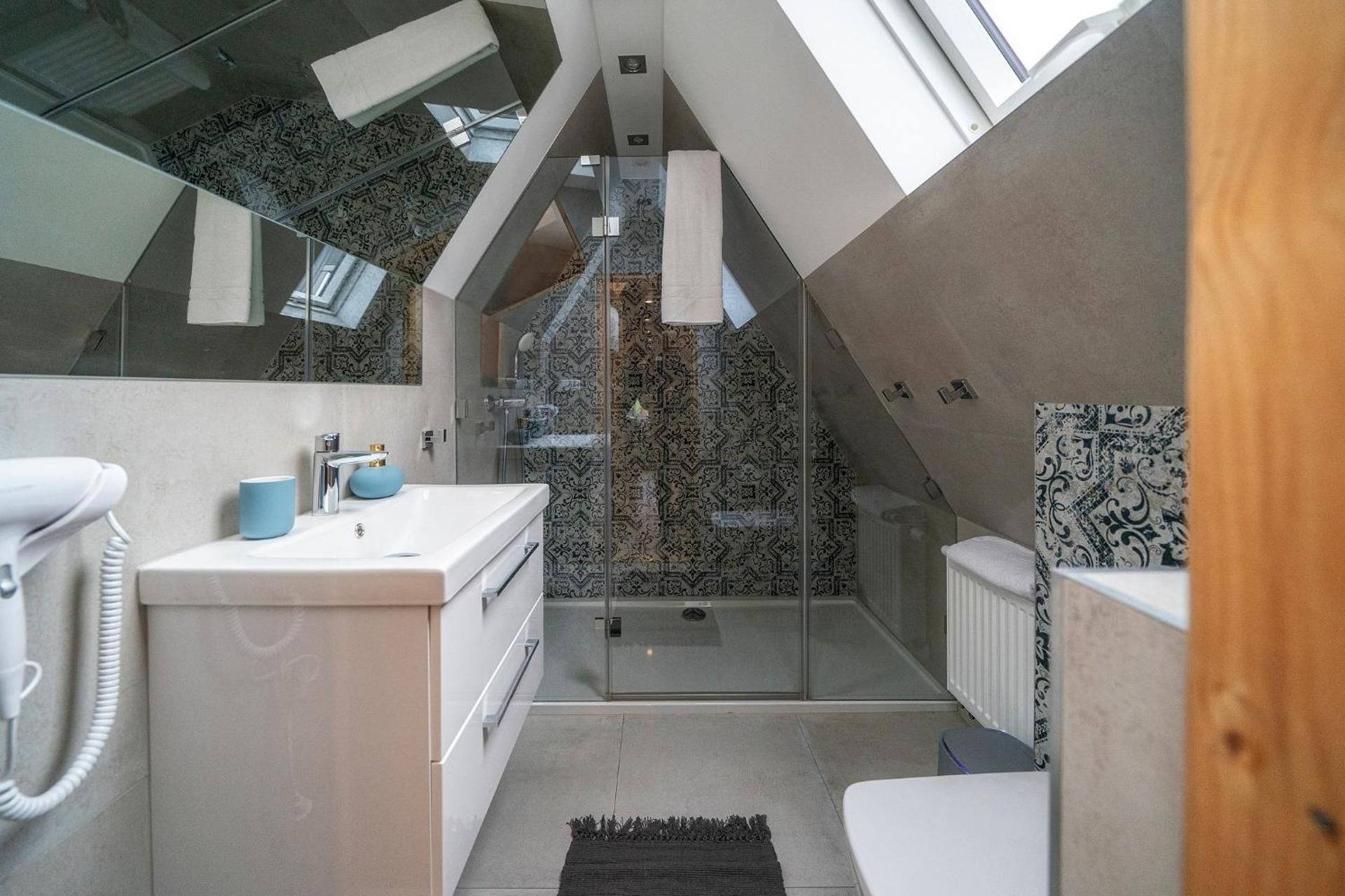 Basic Triple Room