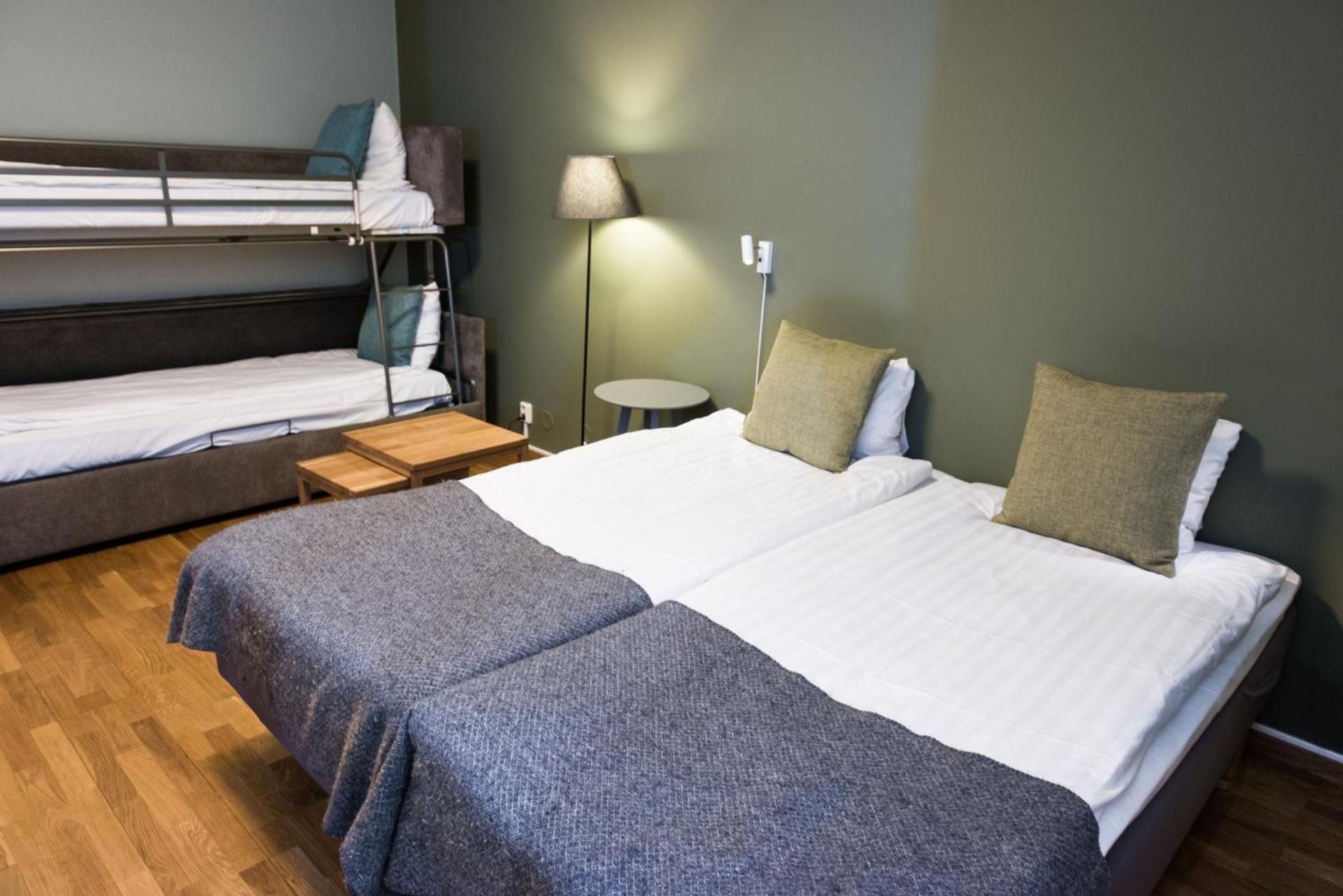 Deluxe Double Room (2 Adults + 1 Child)