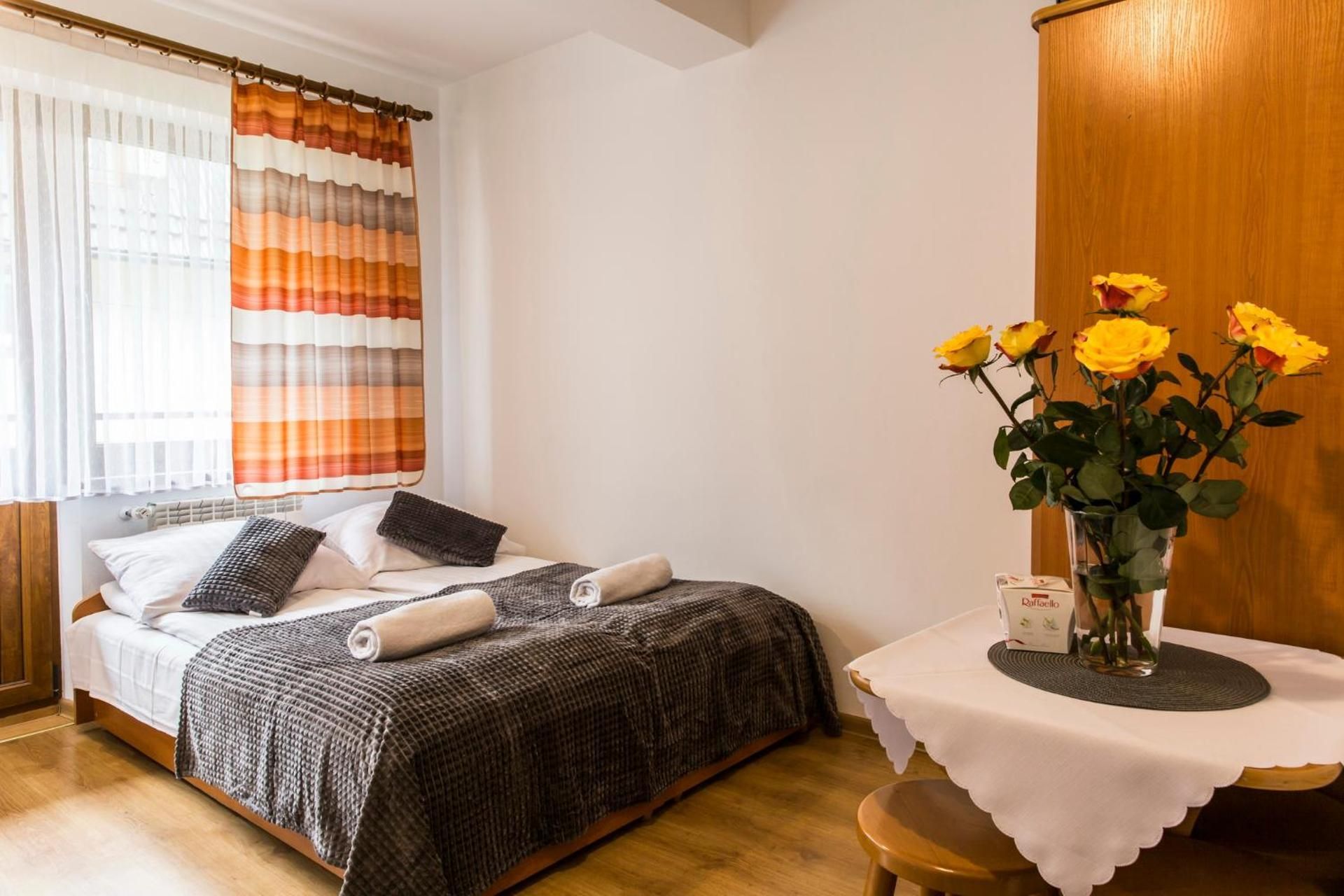 Quadruple Room with Private Bathroom