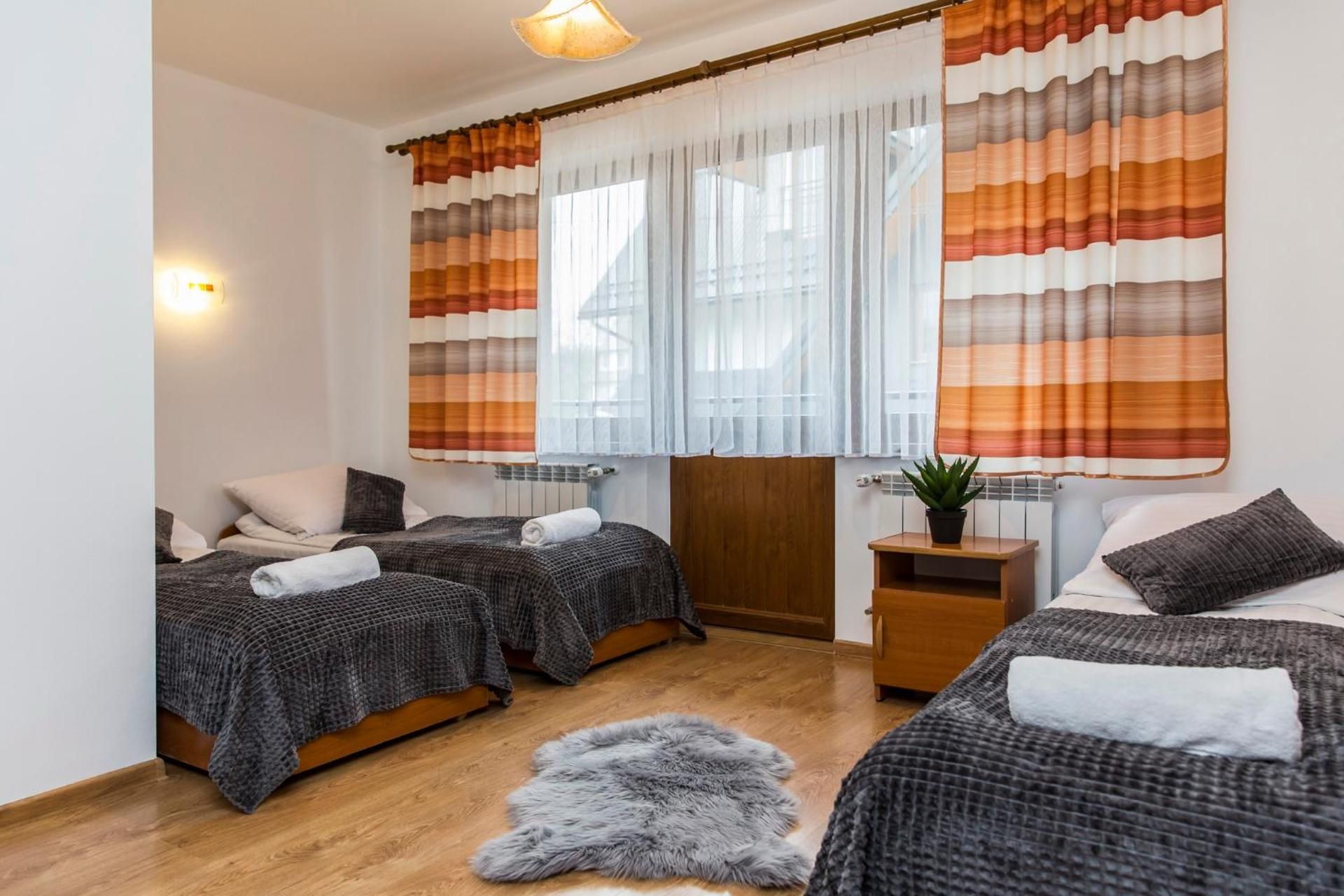 Triple Room with Private Bathroom
