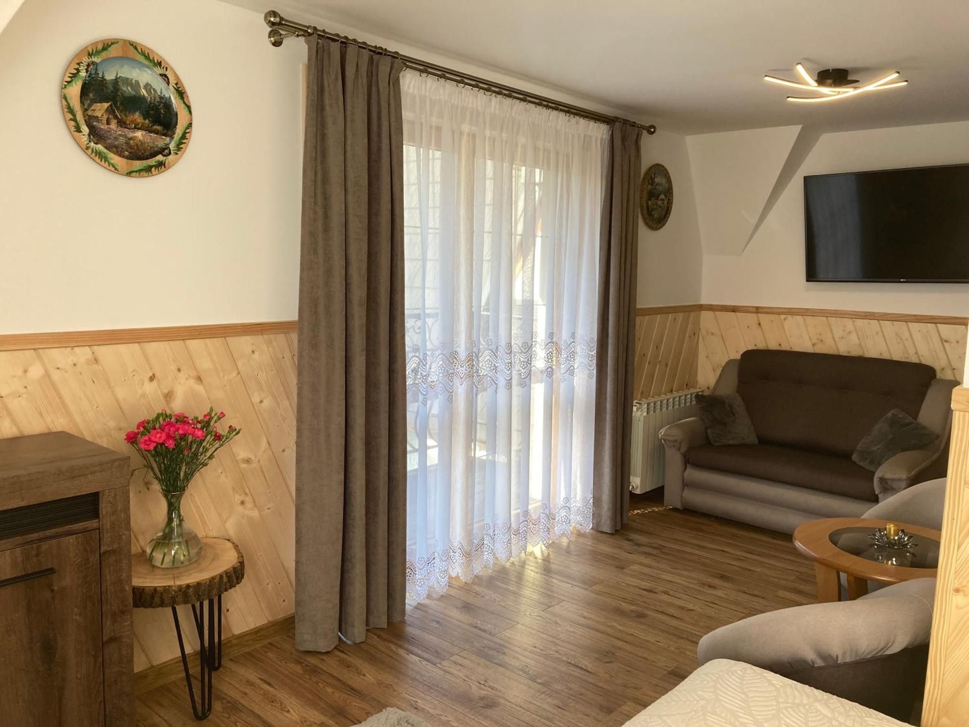Triple Room with Balcony