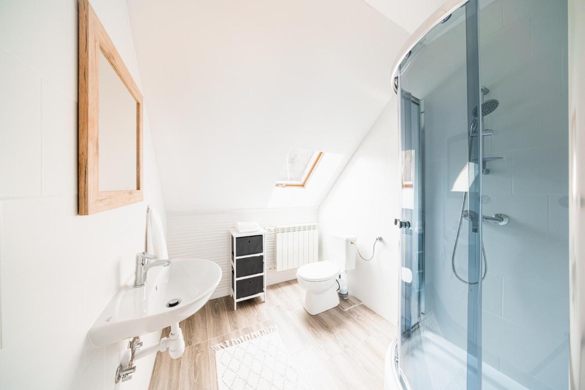 Quadruple Room with Private Bathroom