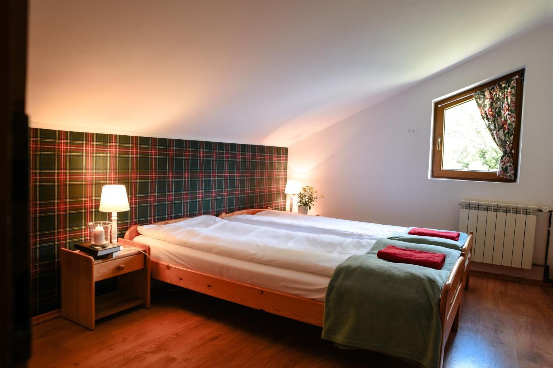 Standard Double Room with Shared Bathroom