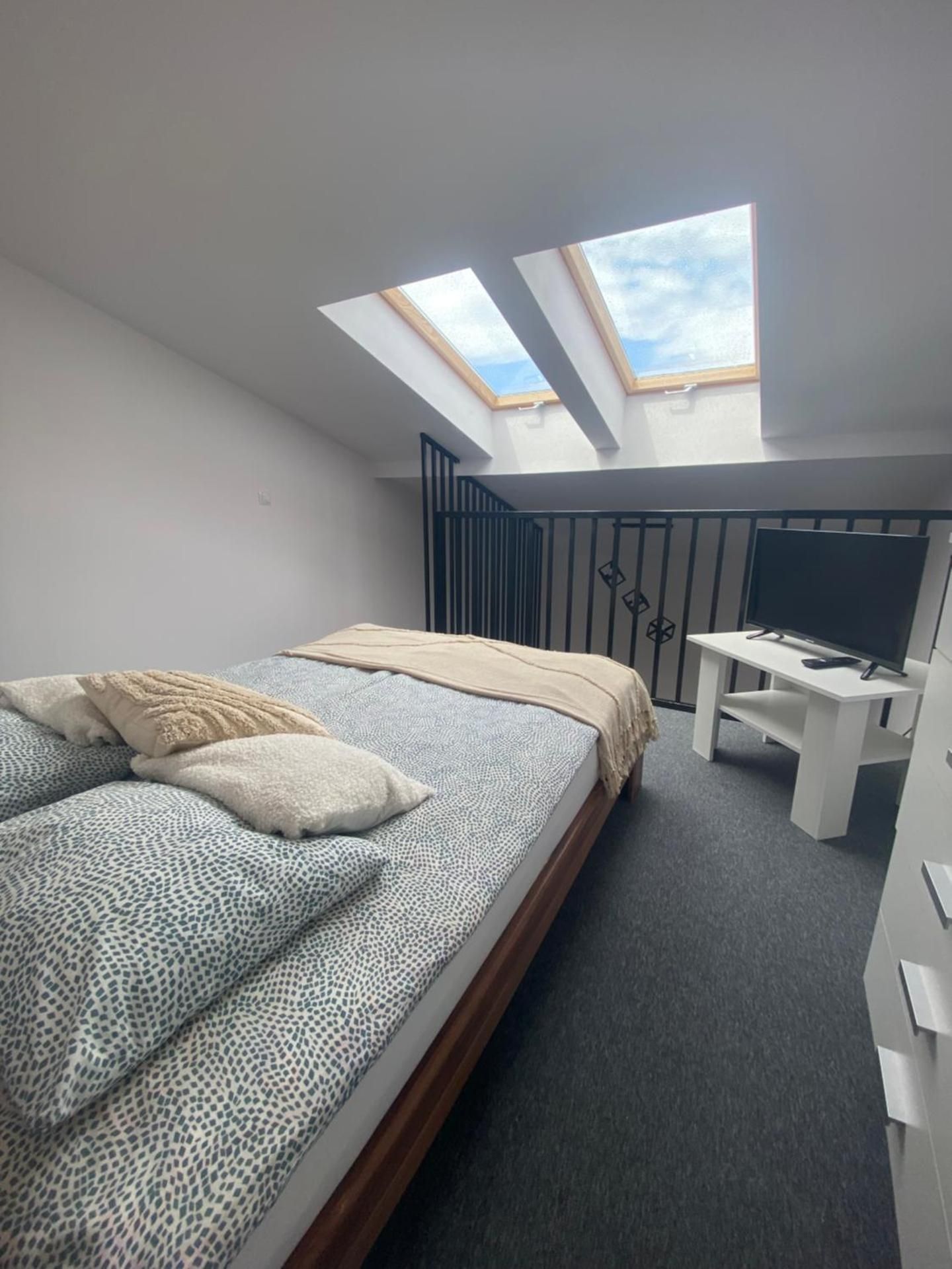 Apartment - Split Level