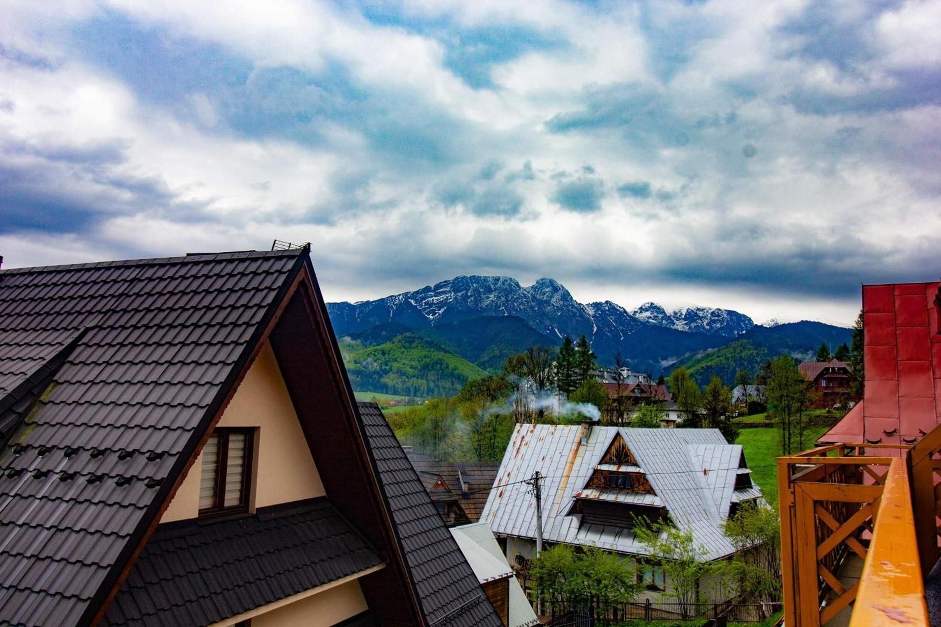 Quadruple Room with Mountain View