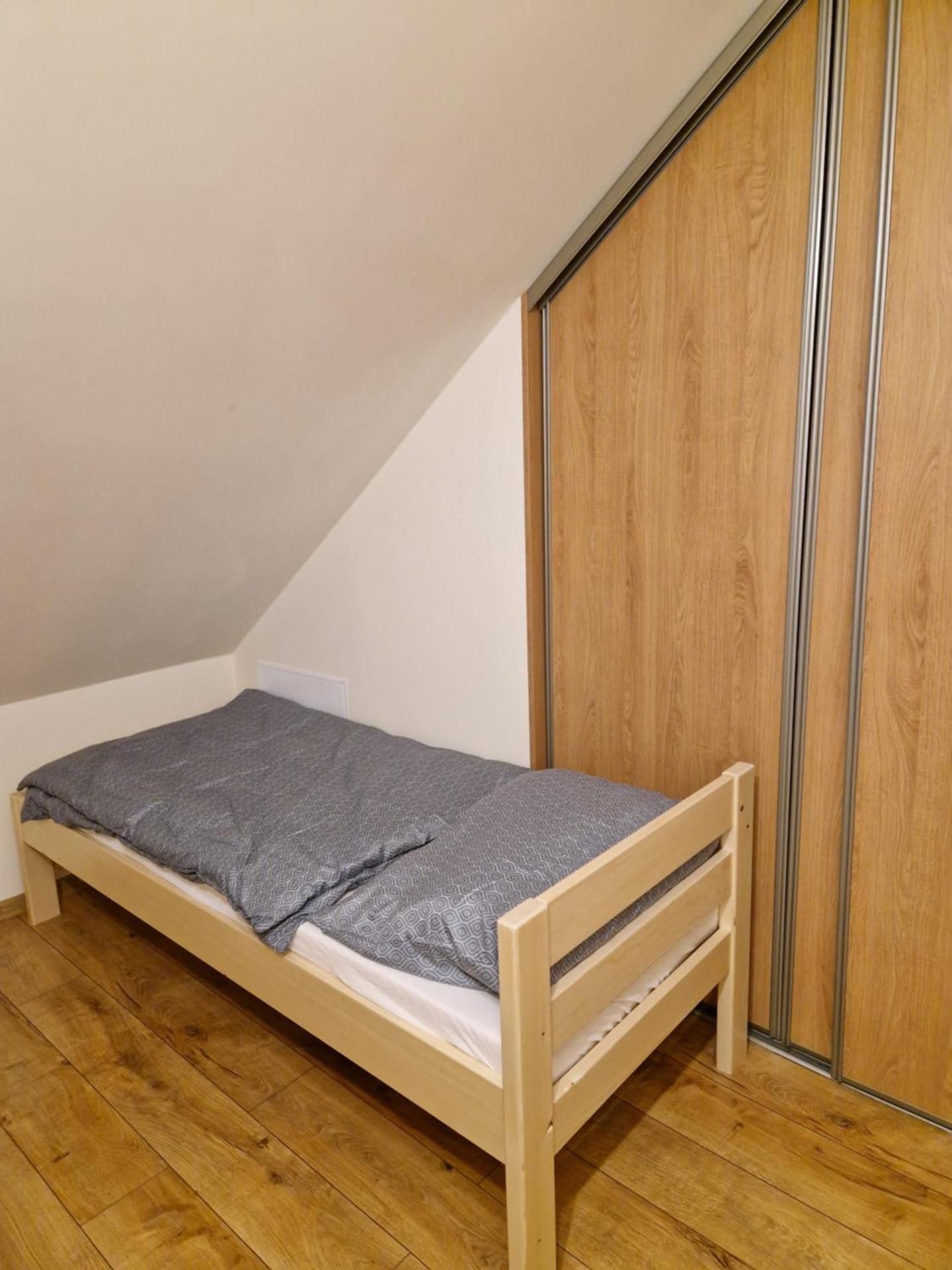 Single Bed in 6-Bed Dormitory Room