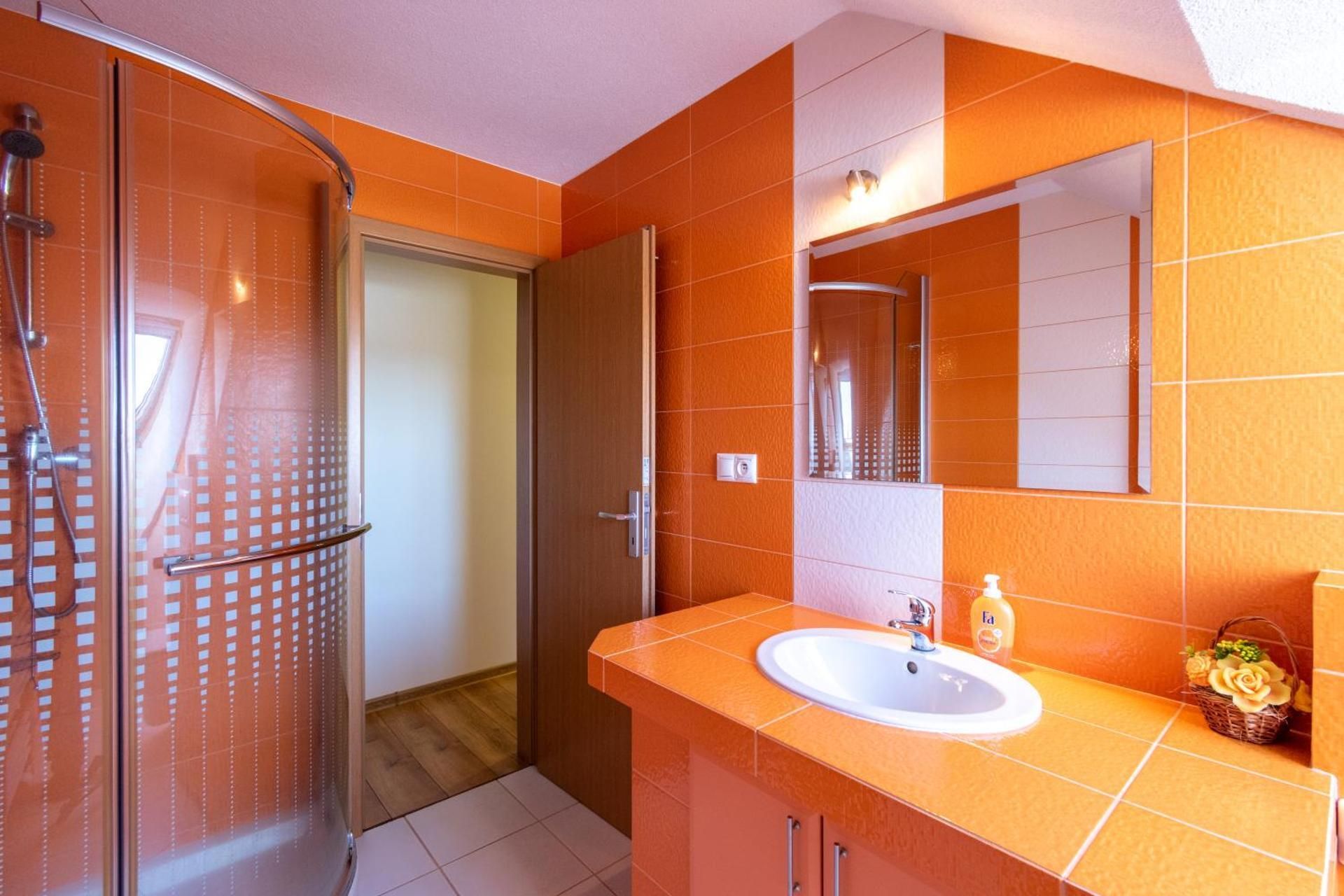 Single Bed in 6-Bed Dormitory Room
