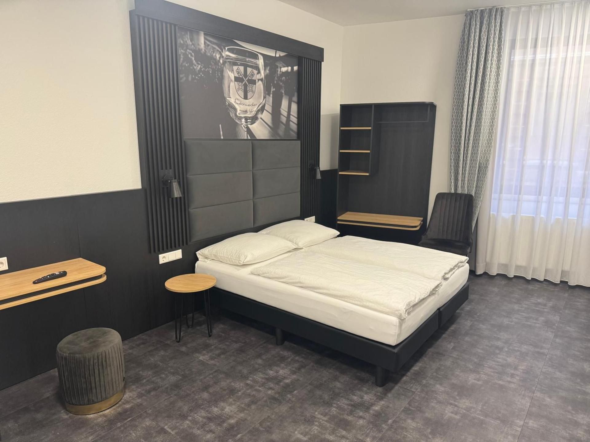 Panorama Hotel Rheinkrone Deluxe Double Room with Sea View 2