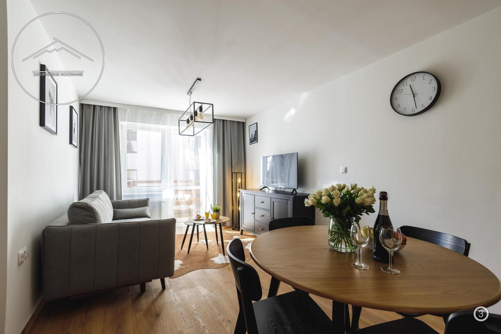 Apartment with Balcony