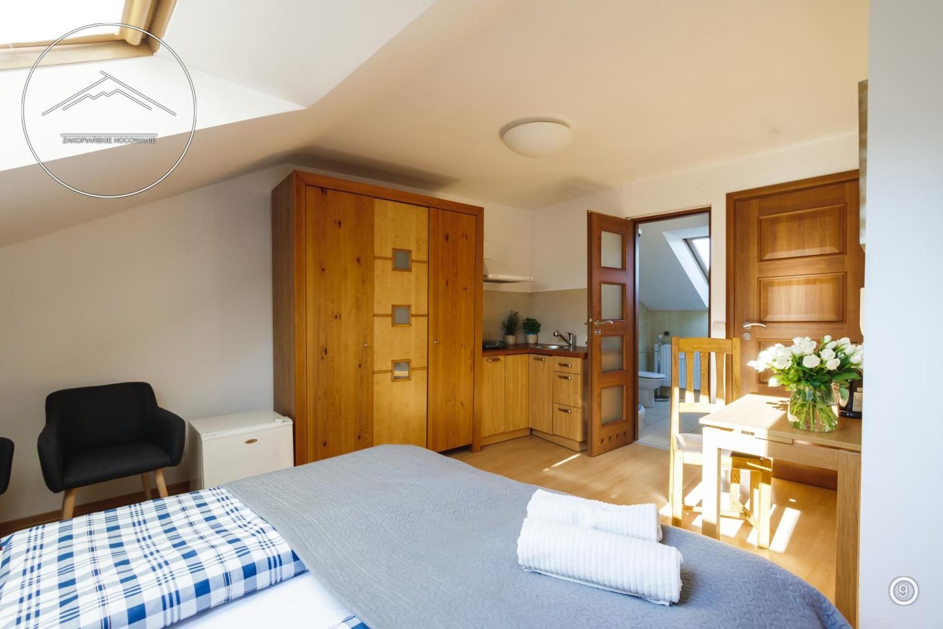 Studio Apartment