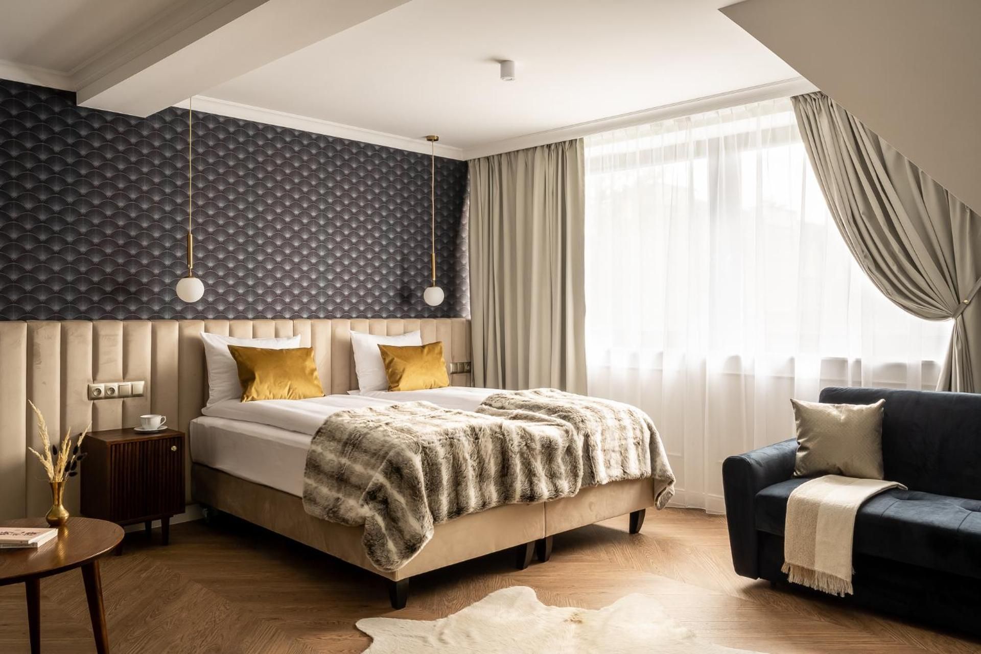 Studio with Sofa Bed