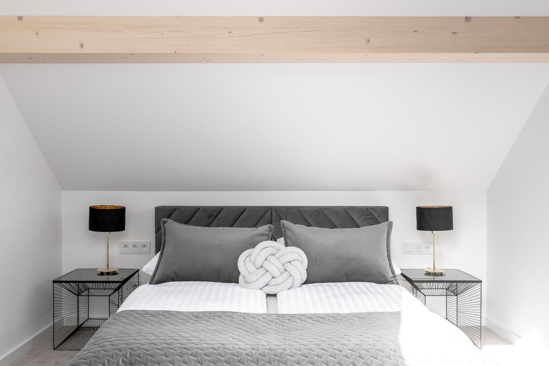 Standard Double Suite