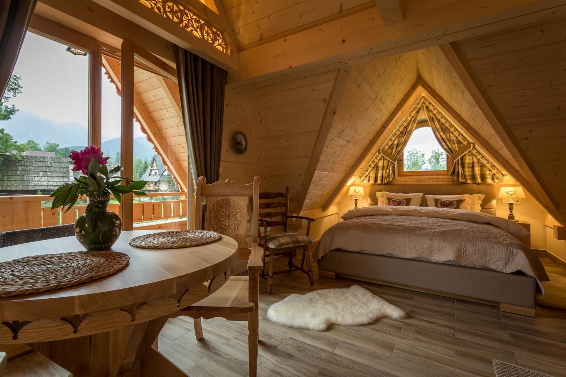 Junior Suite with Mountain View