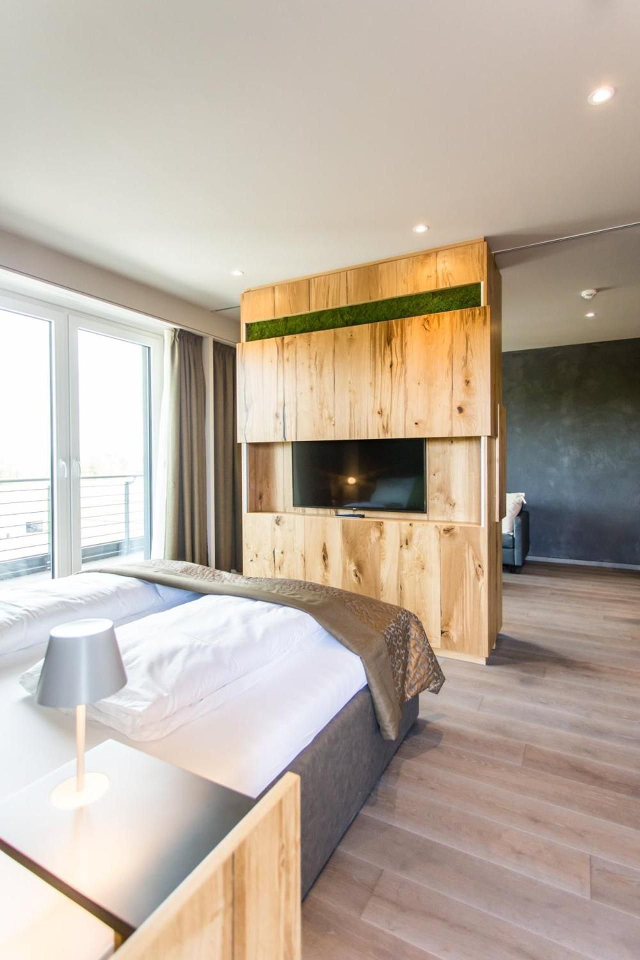 Suite with Steam Bath