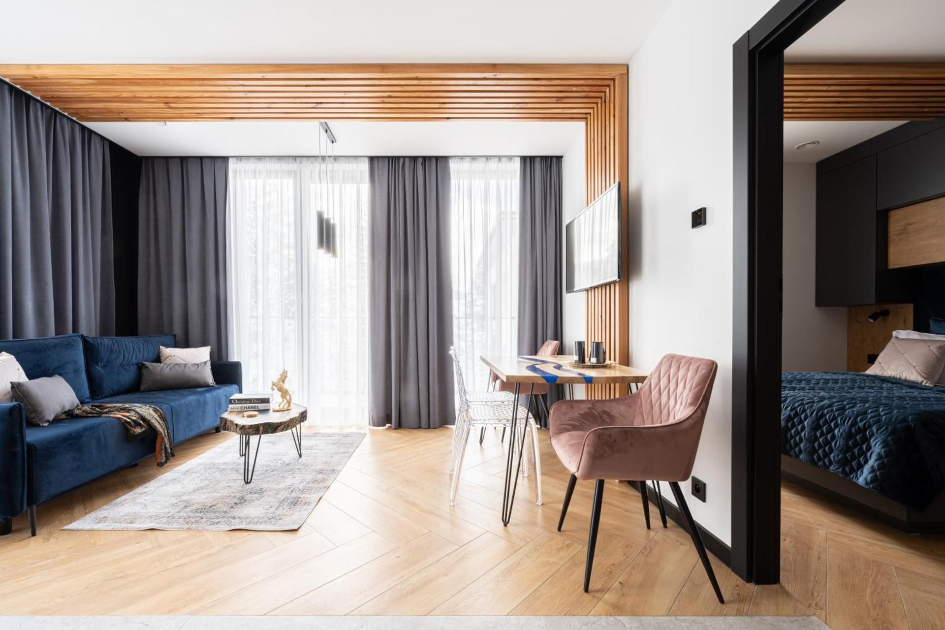 Superior Apartment