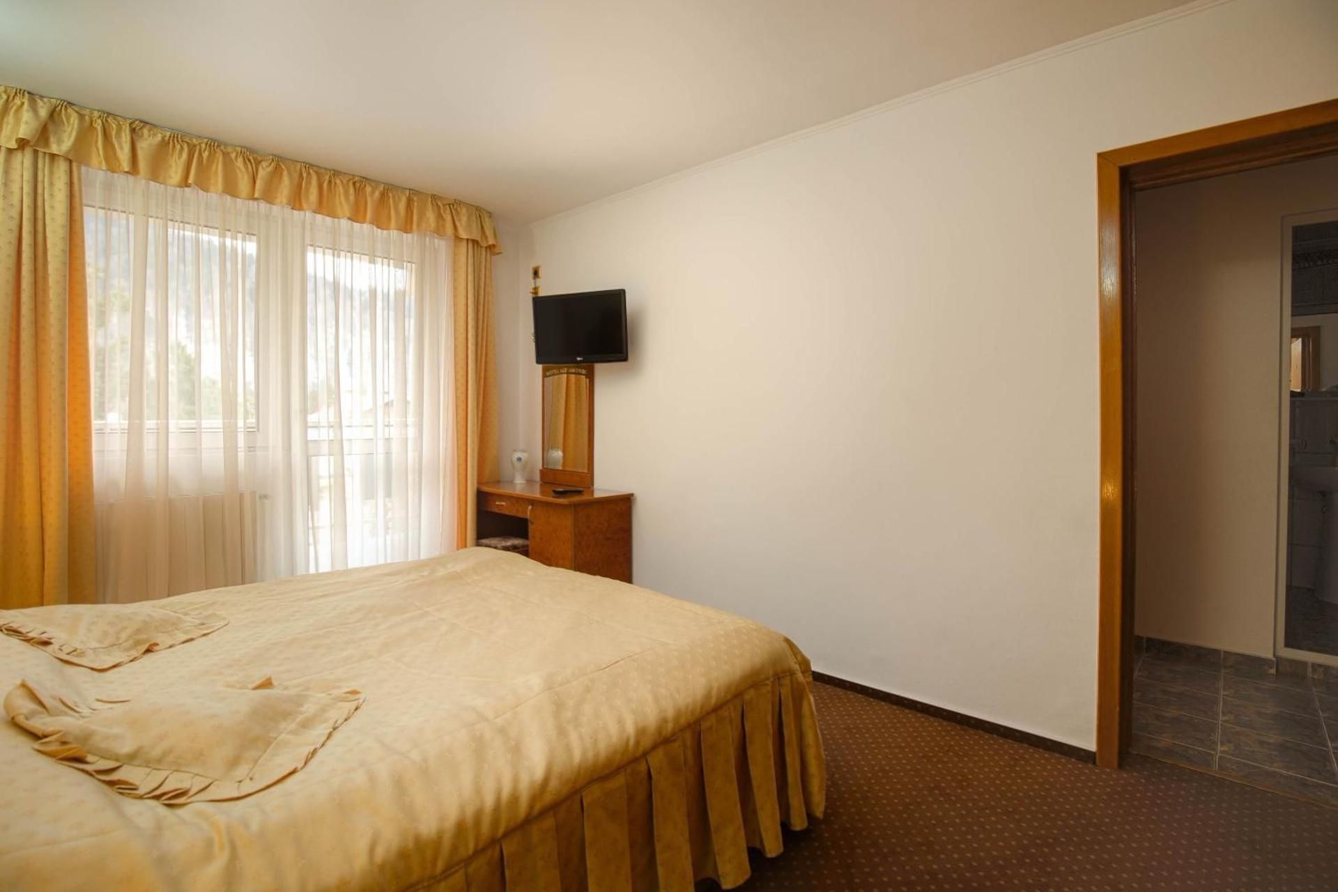 Three-Bedroom Superior Apartment