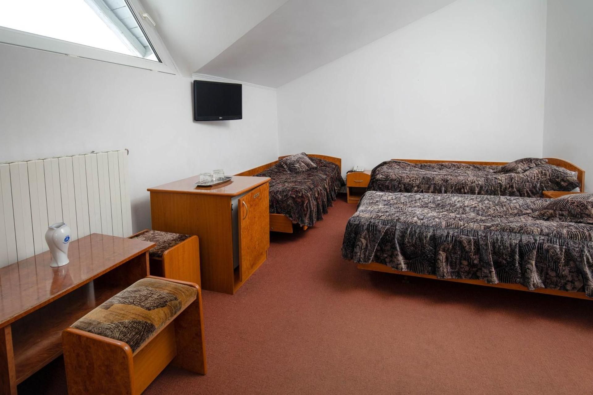 Triple Room with Bathroom